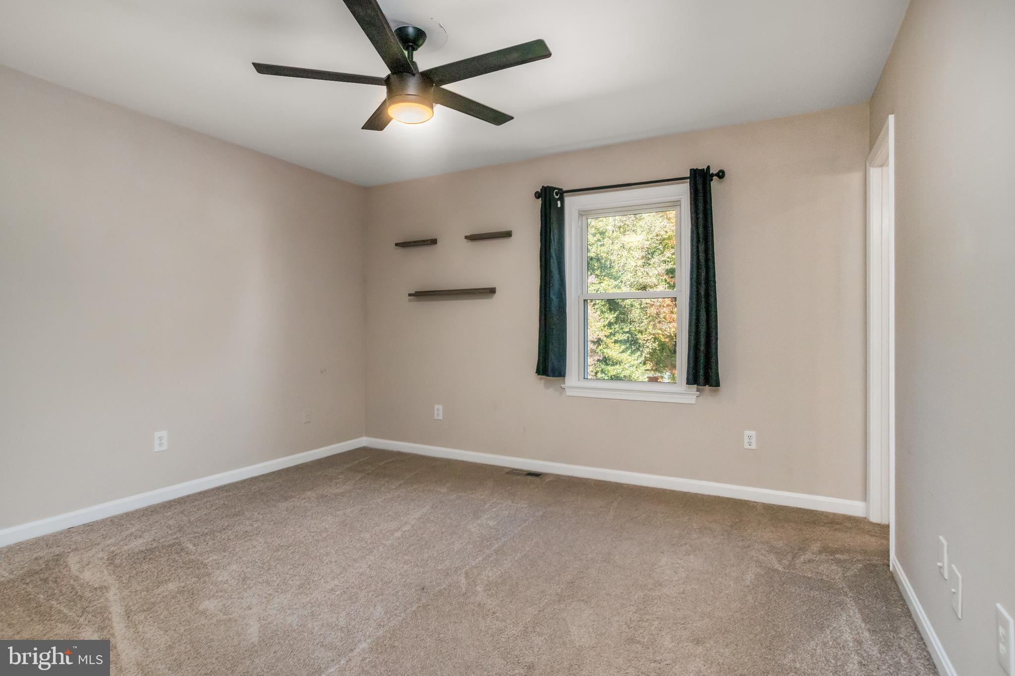 SPOTSWOOD ESTATES - Residential Lease