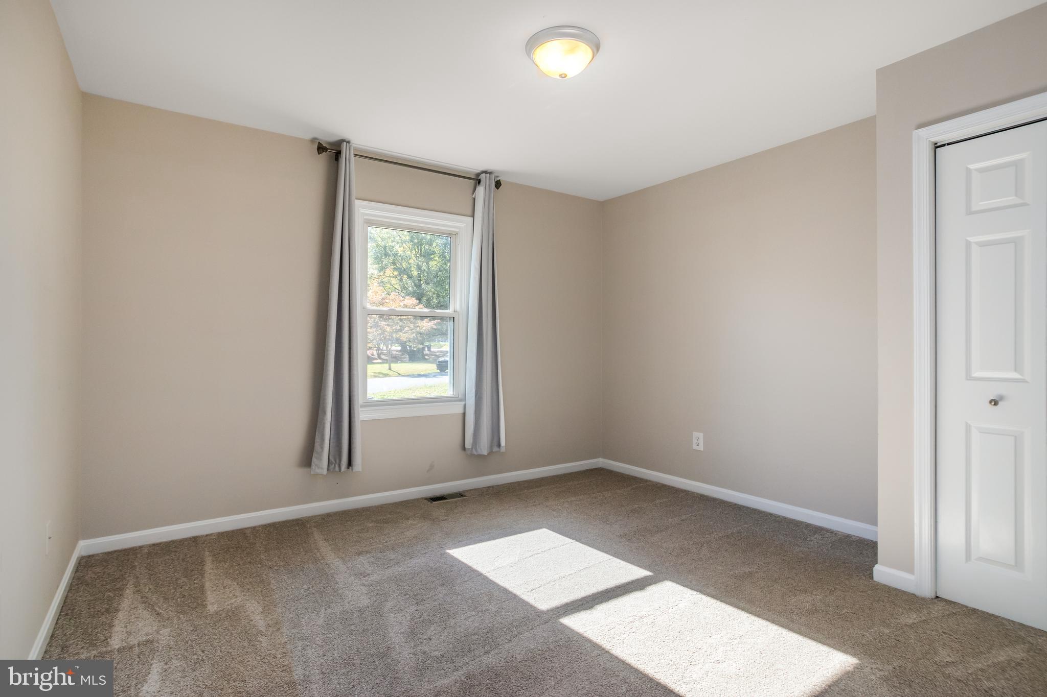 SPOTSWOOD ESTATES - Residential Lease