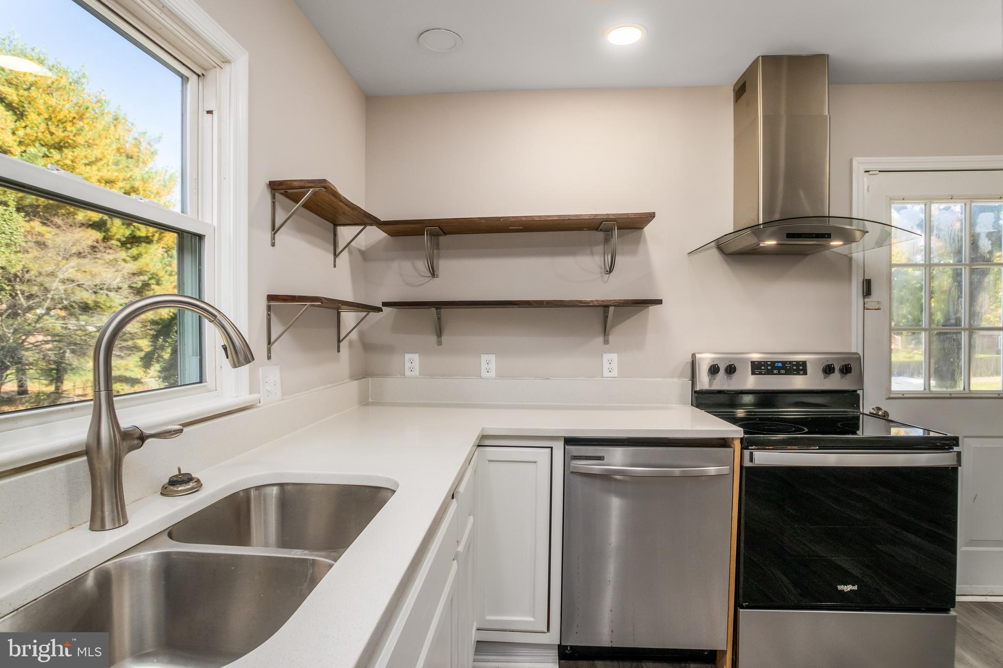 SPOTSWOOD ESTATES - Residential Lease