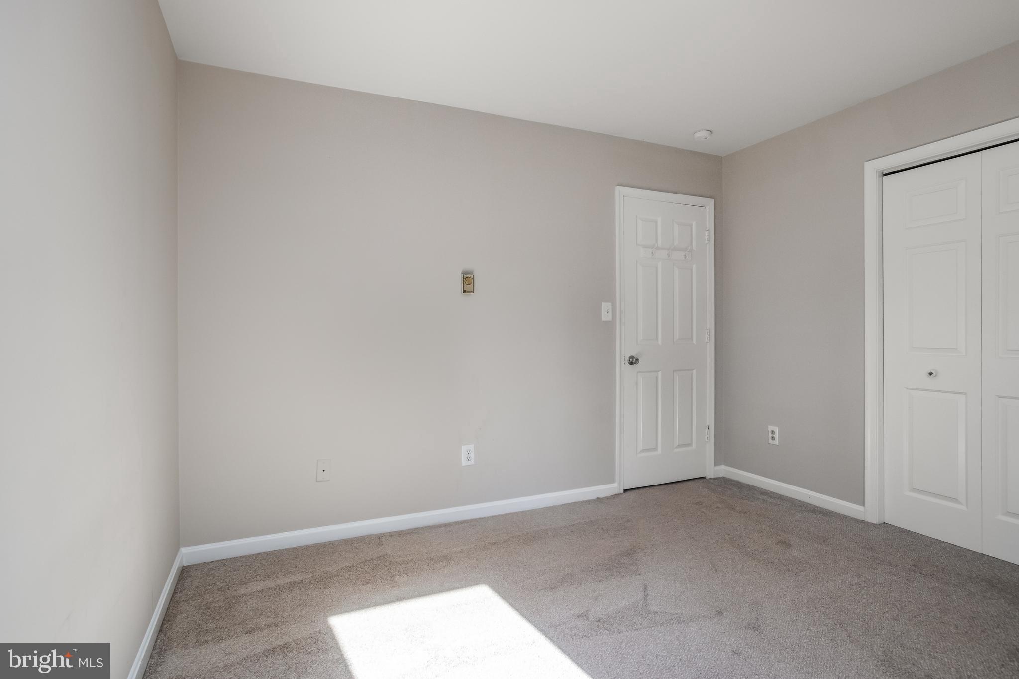 SPOTSWOOD ESTATES - Residential Lease