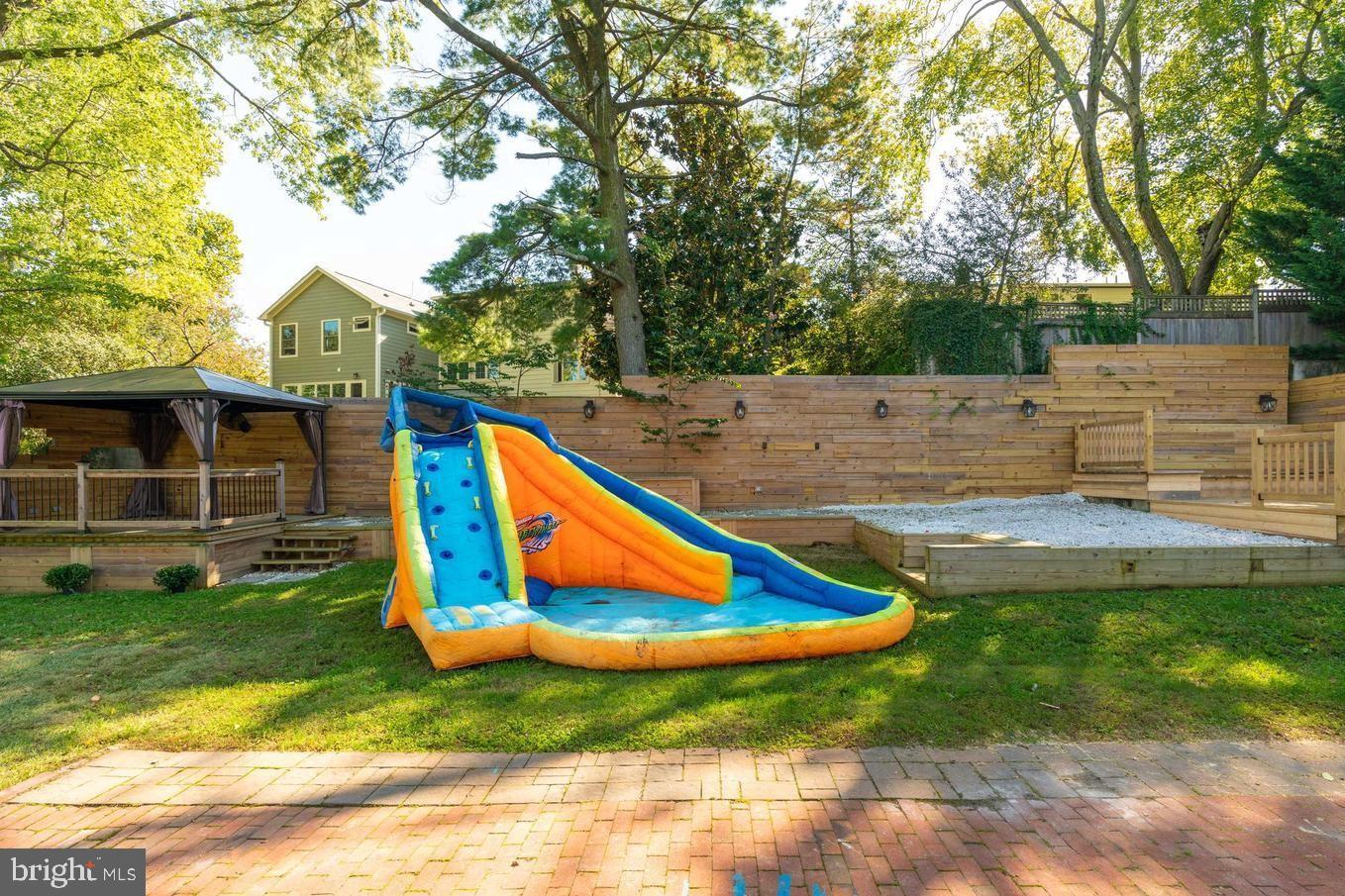 TAYLOR RUN - Residential Lease