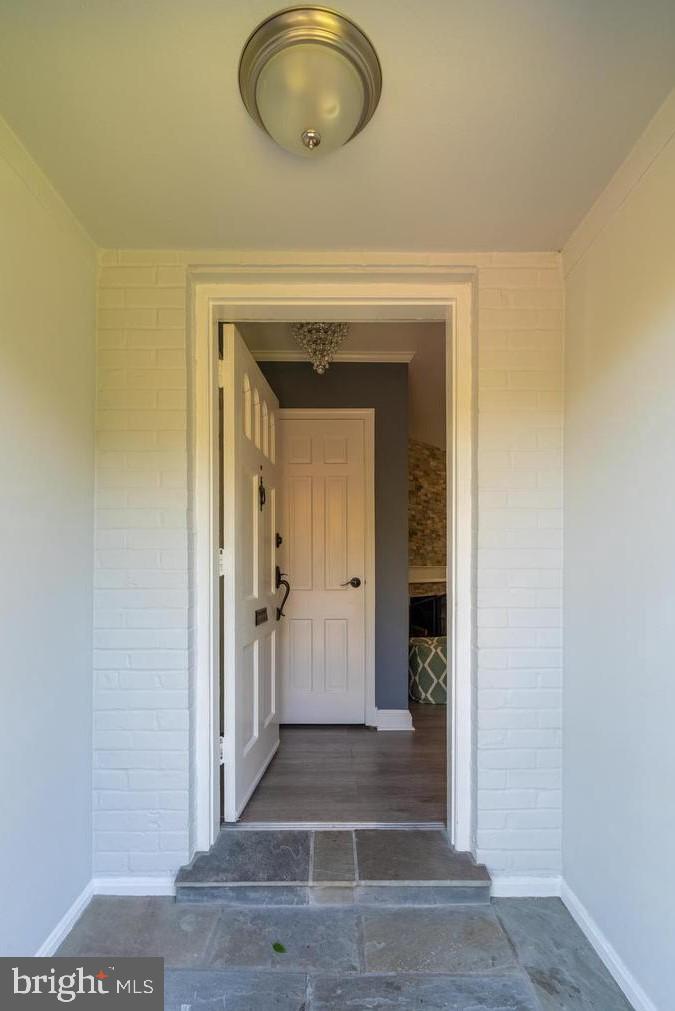 TAYLOR RUN - Residential Lease