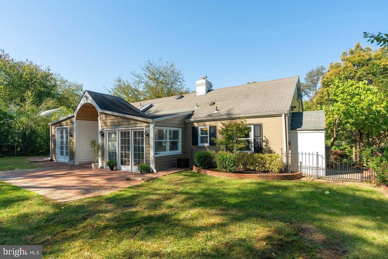 TAYLOR RUN - Residential Lease