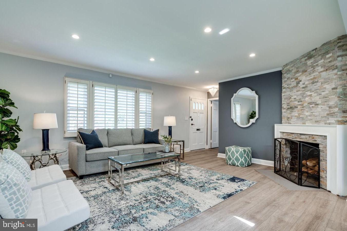 TAYLOR RUN - Residential Lease