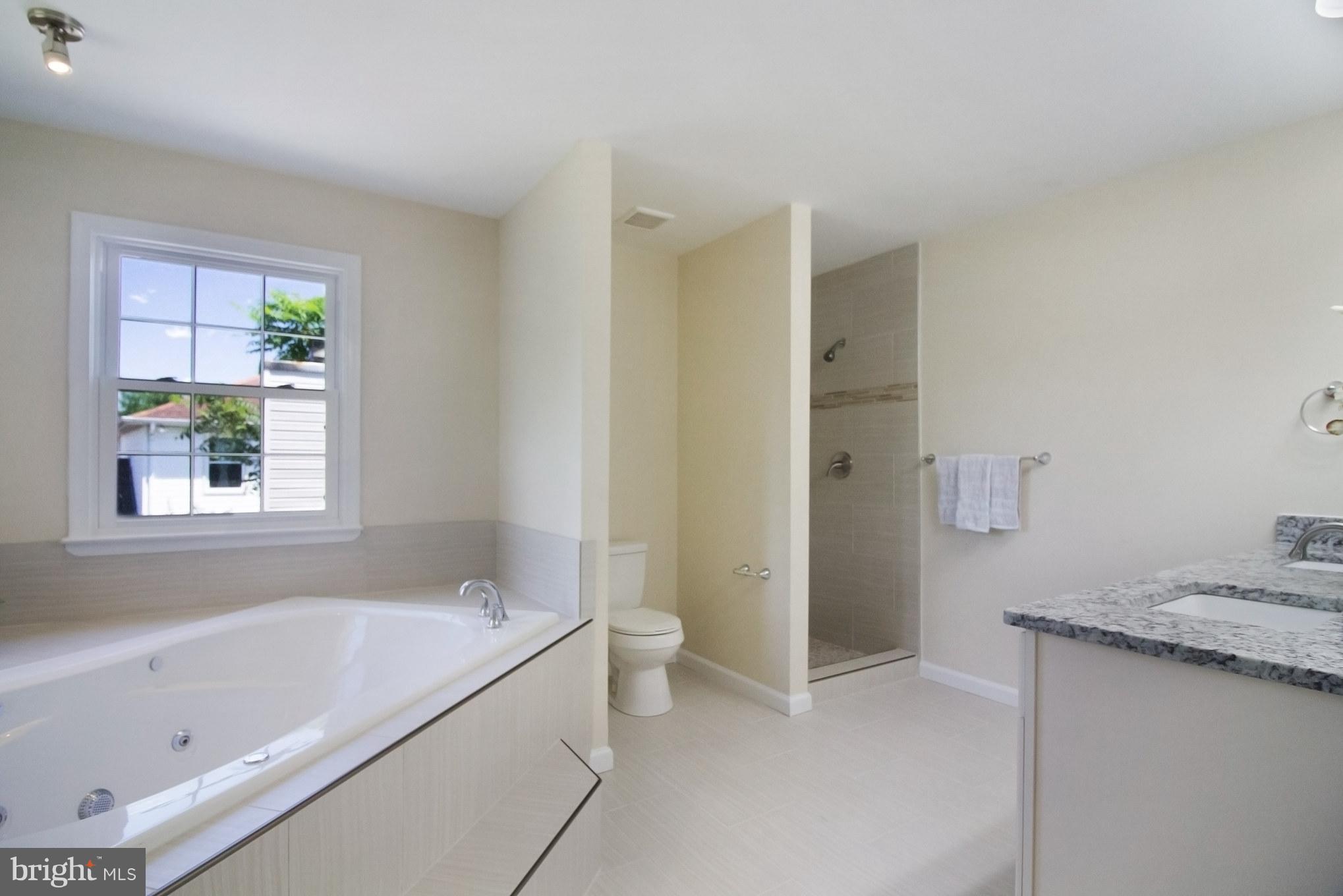 CLINTON VIEW - Residential