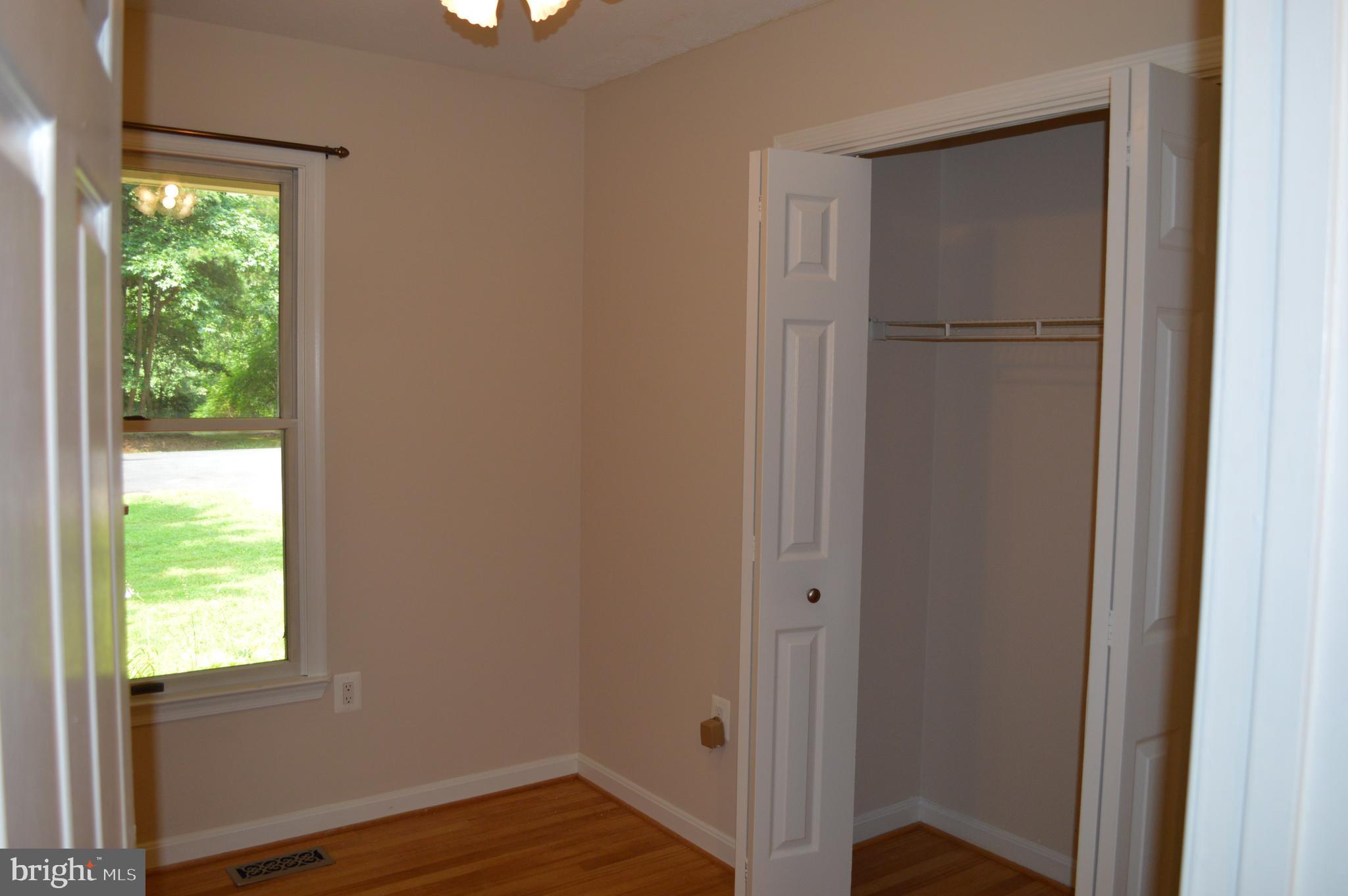 DRUM POINT - Residential Lease