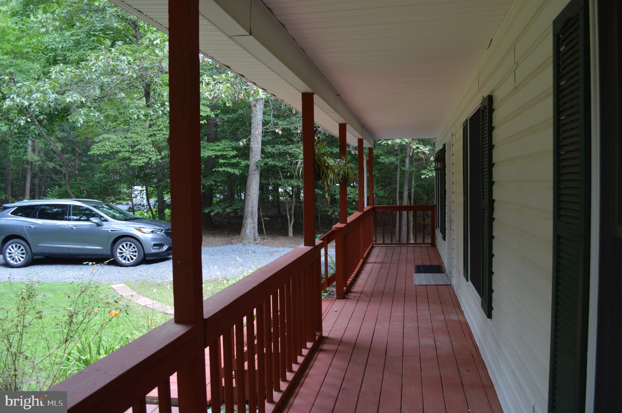 DRUM POINT - Residential Lease