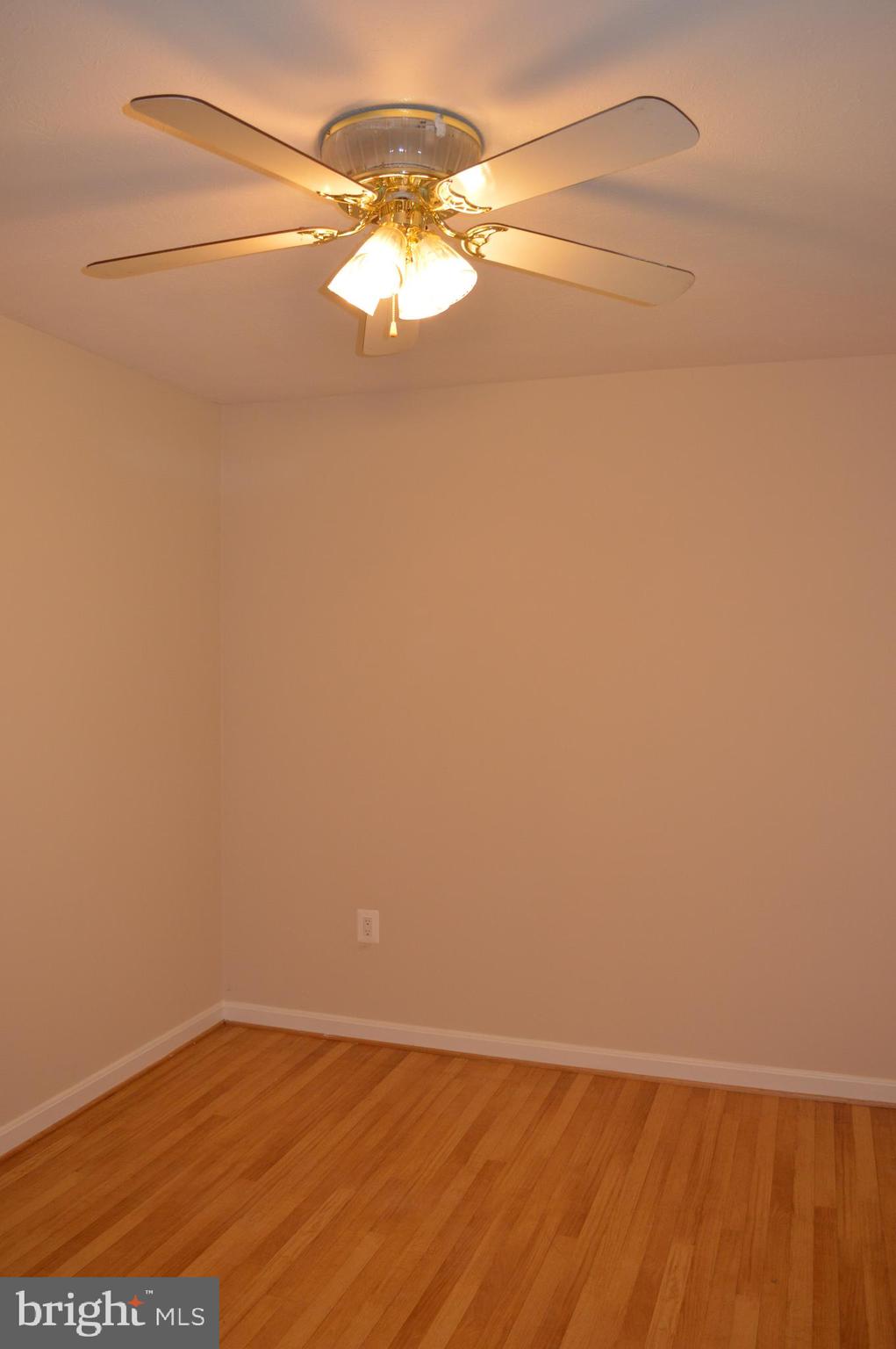 DRUM POINT - Residential Lease