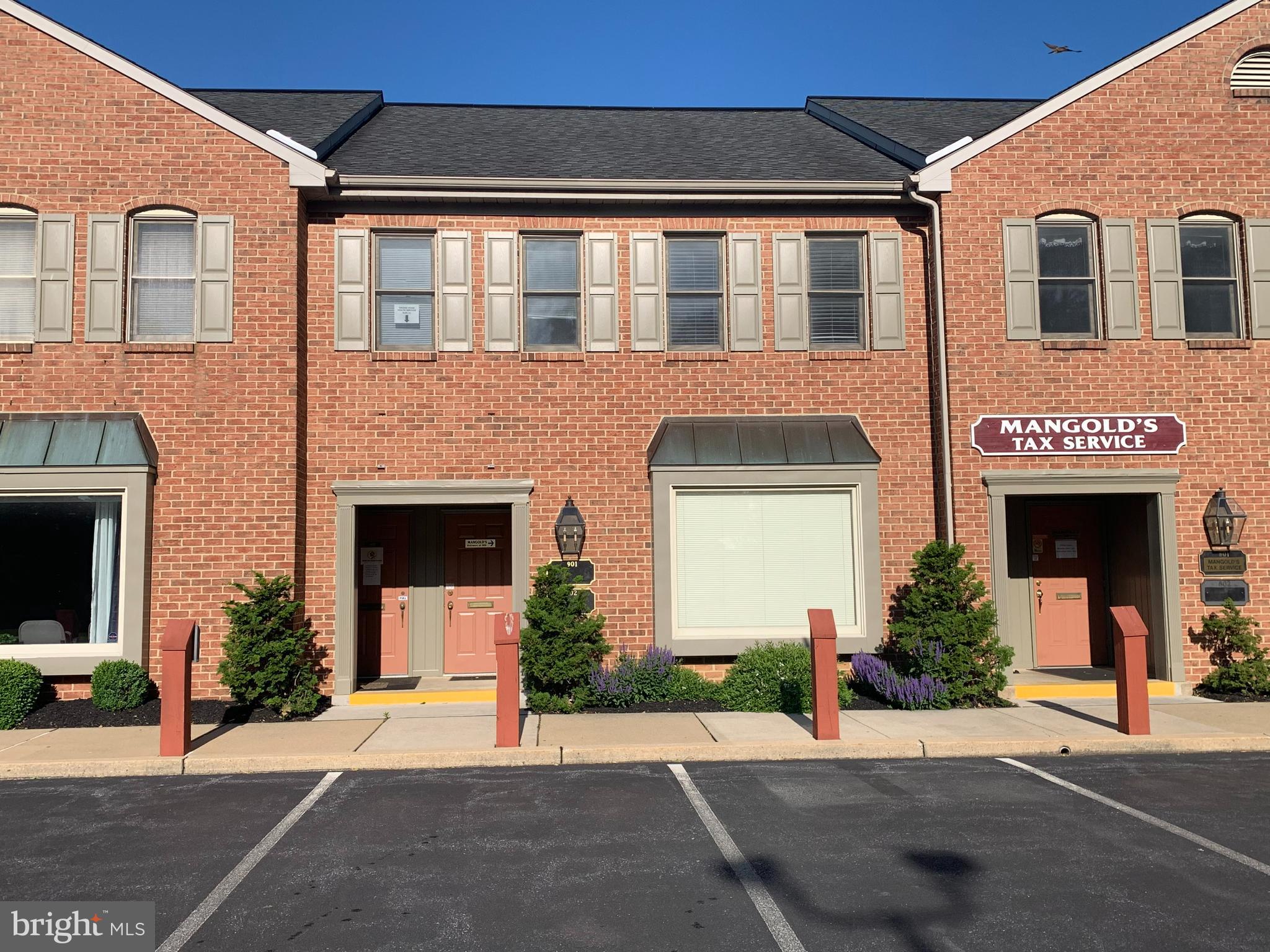 This second-floor office is located near the intersection of Centerville Road and Columbia Avenue in the Manor West Commons office park. It is near to several amenities and one mile from Route 30. The space is approximately 1,000 square feet and hosts 3 private offices, a conference room, a receptionist area, and a private restroom. Each office has windows that provide great lighting and a view of outside. The property has plenty of parking spaces for both employees and visitors.