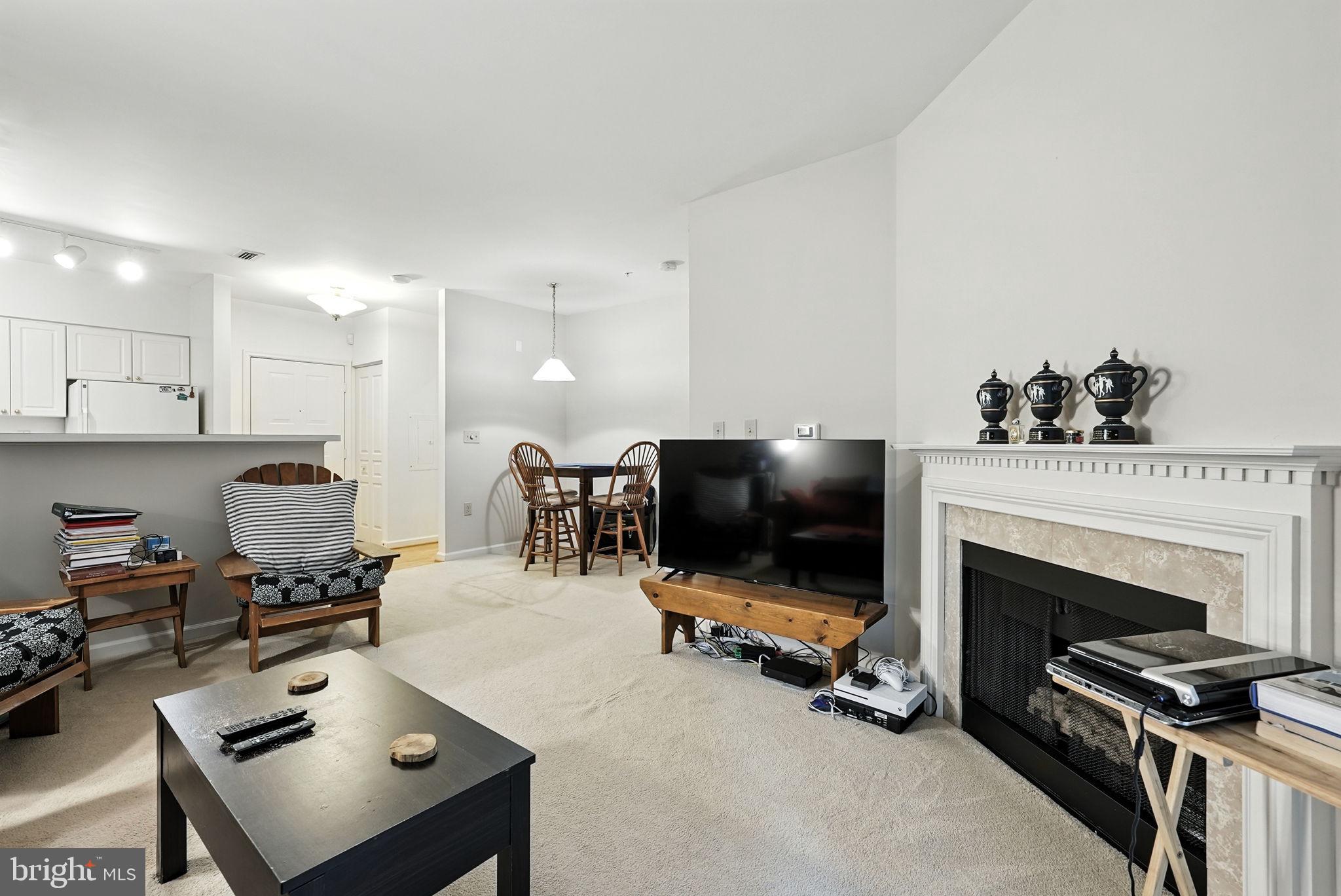 WORLDGATE CONDO - Residential