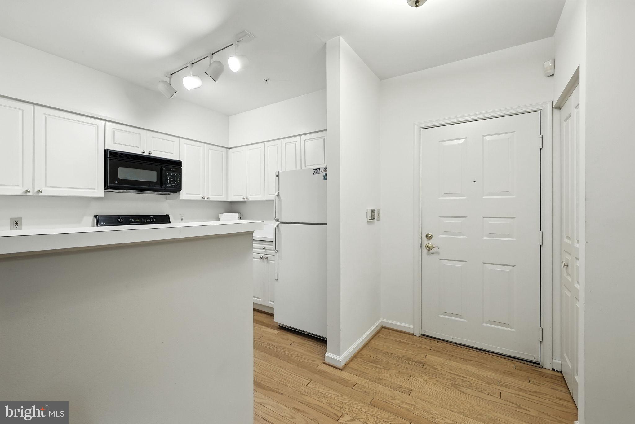 WORLDGATE CONDO - Residential