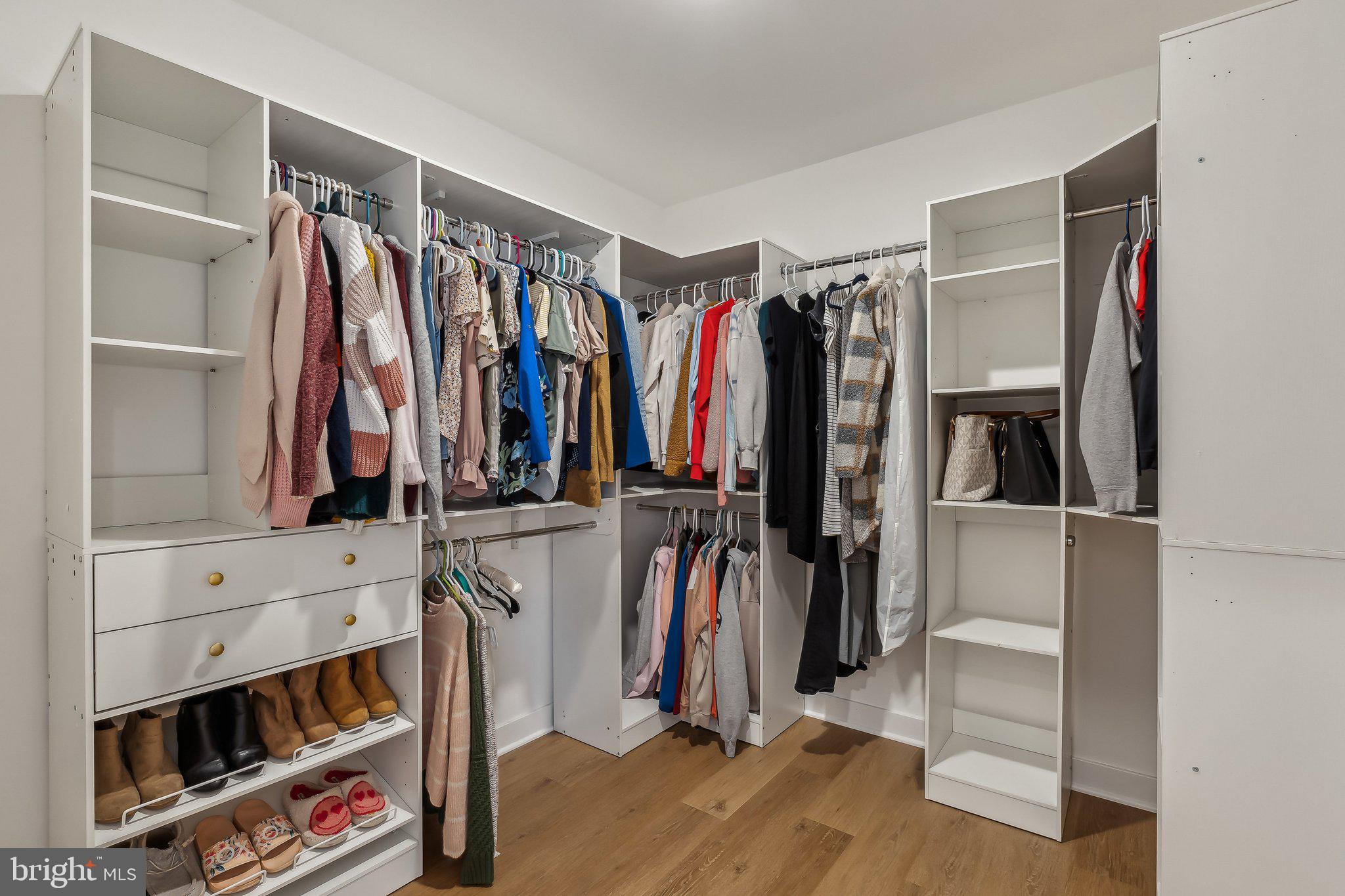 NEW MARKET - Residential