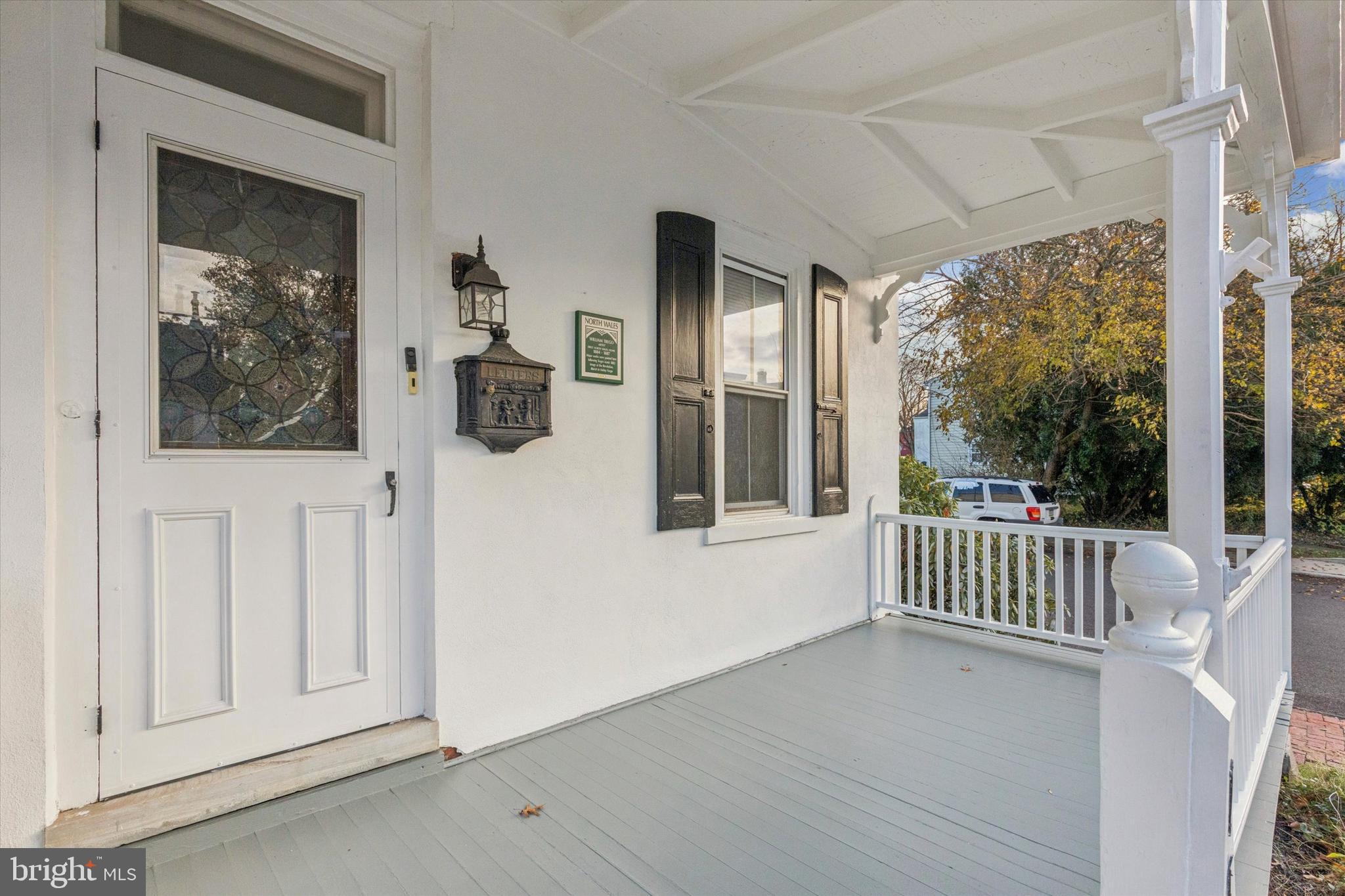 143 W MONTGOMERY AVENUE