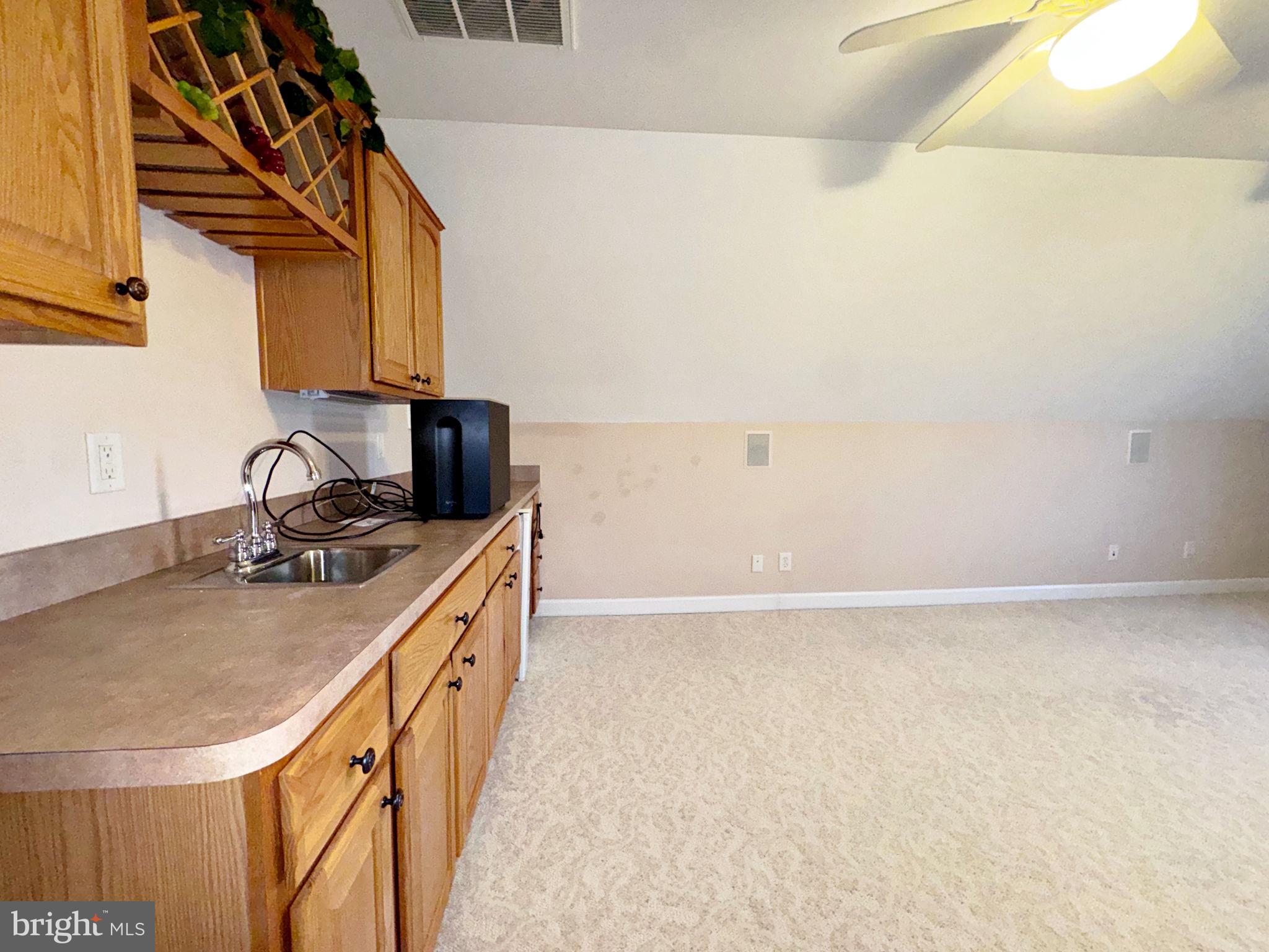 LOST ROAD ESTATES - Residential