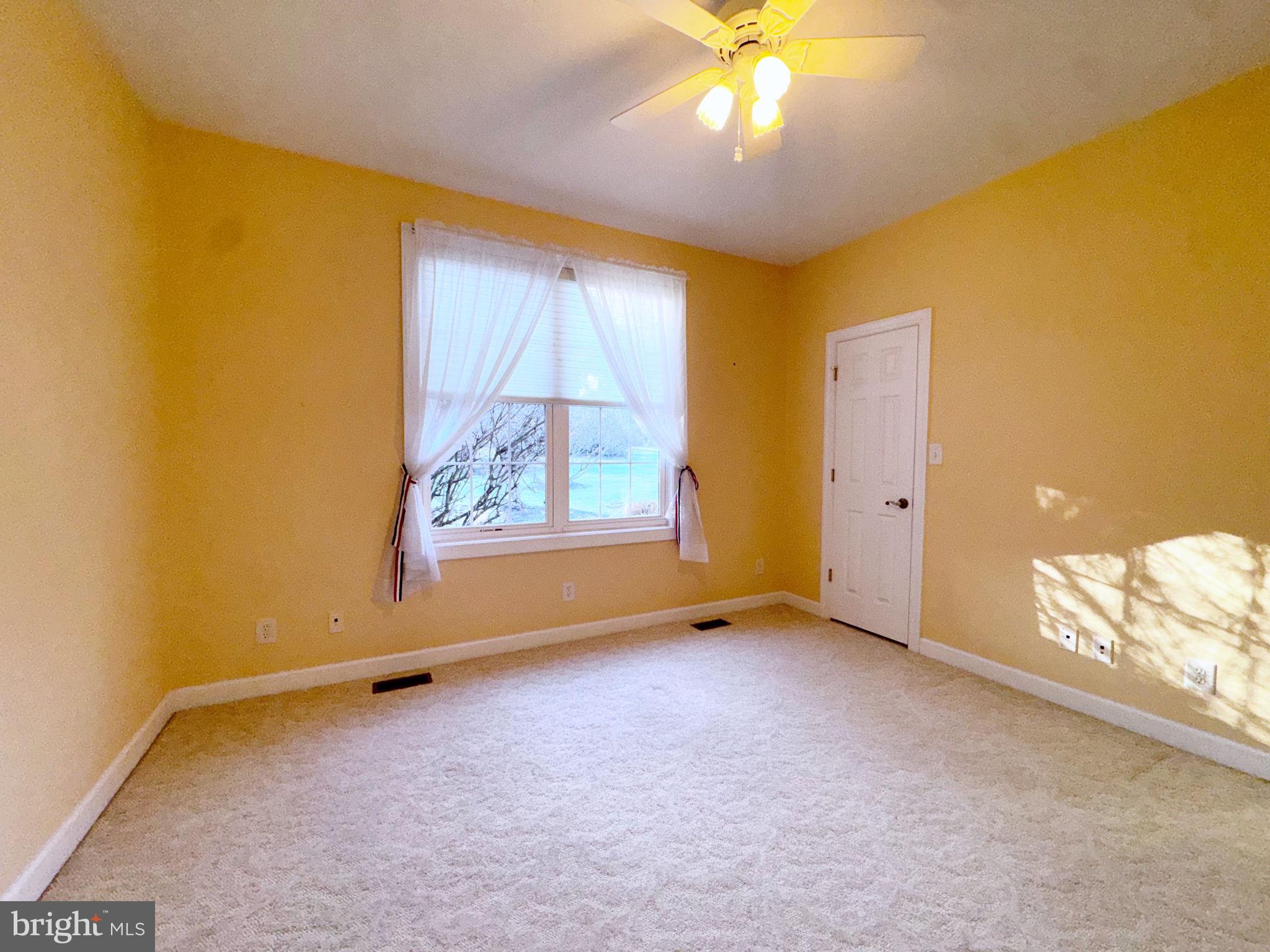 LOST ROAD ESTATES - Residential