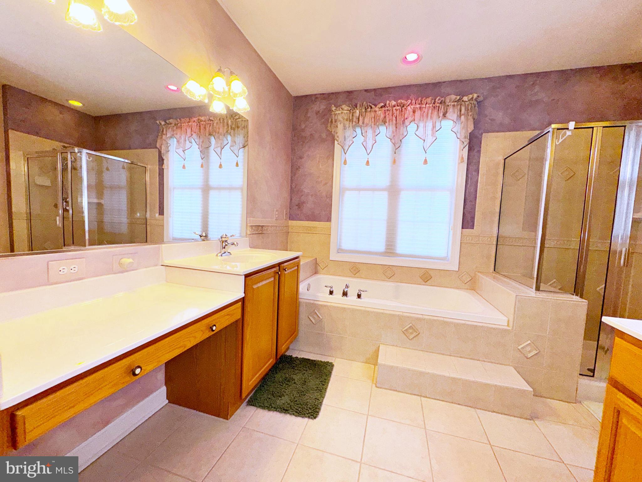 LOST ROAD ESTATES - Residential