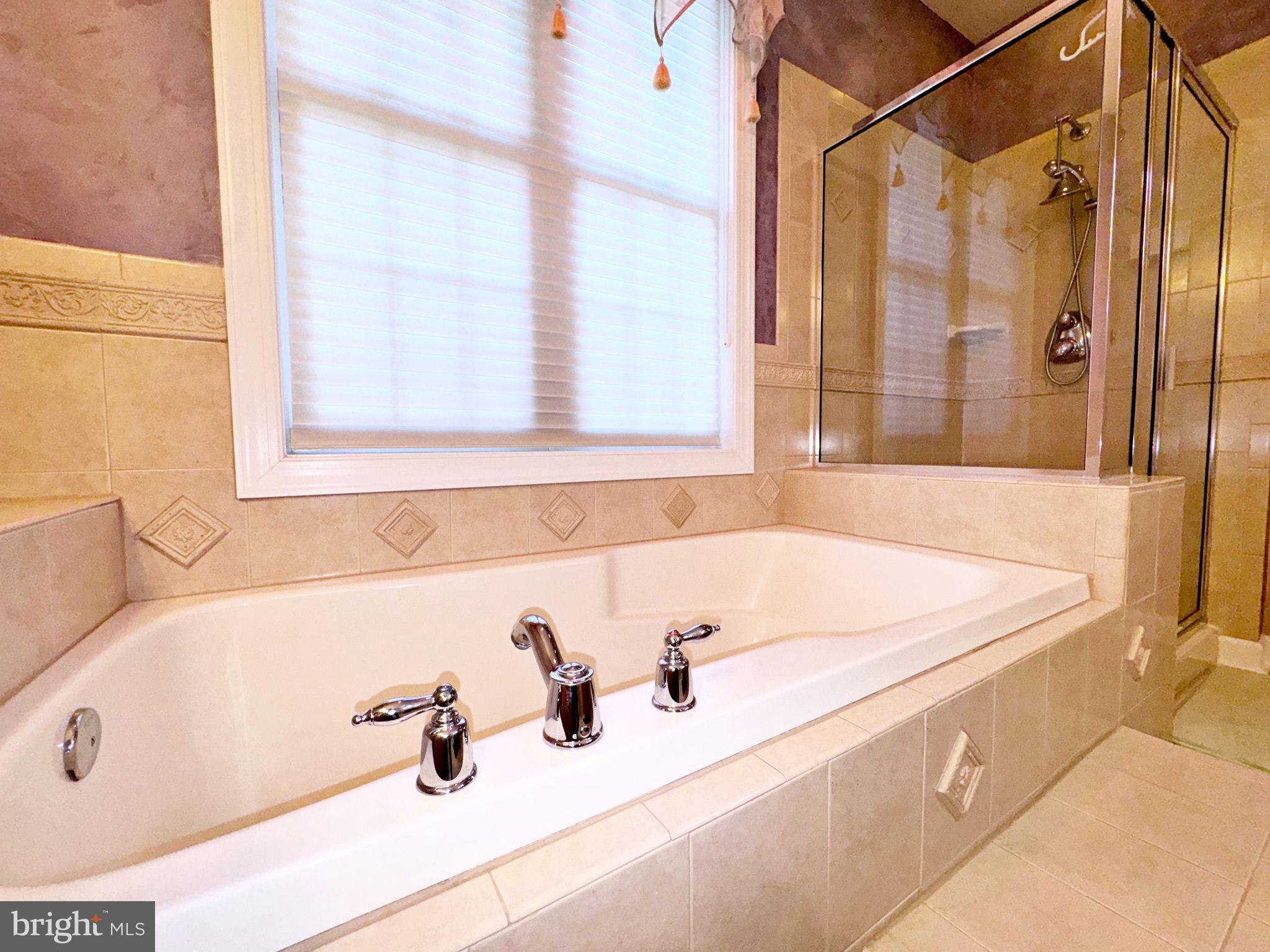 LOST ROAD ESTATES - Residential