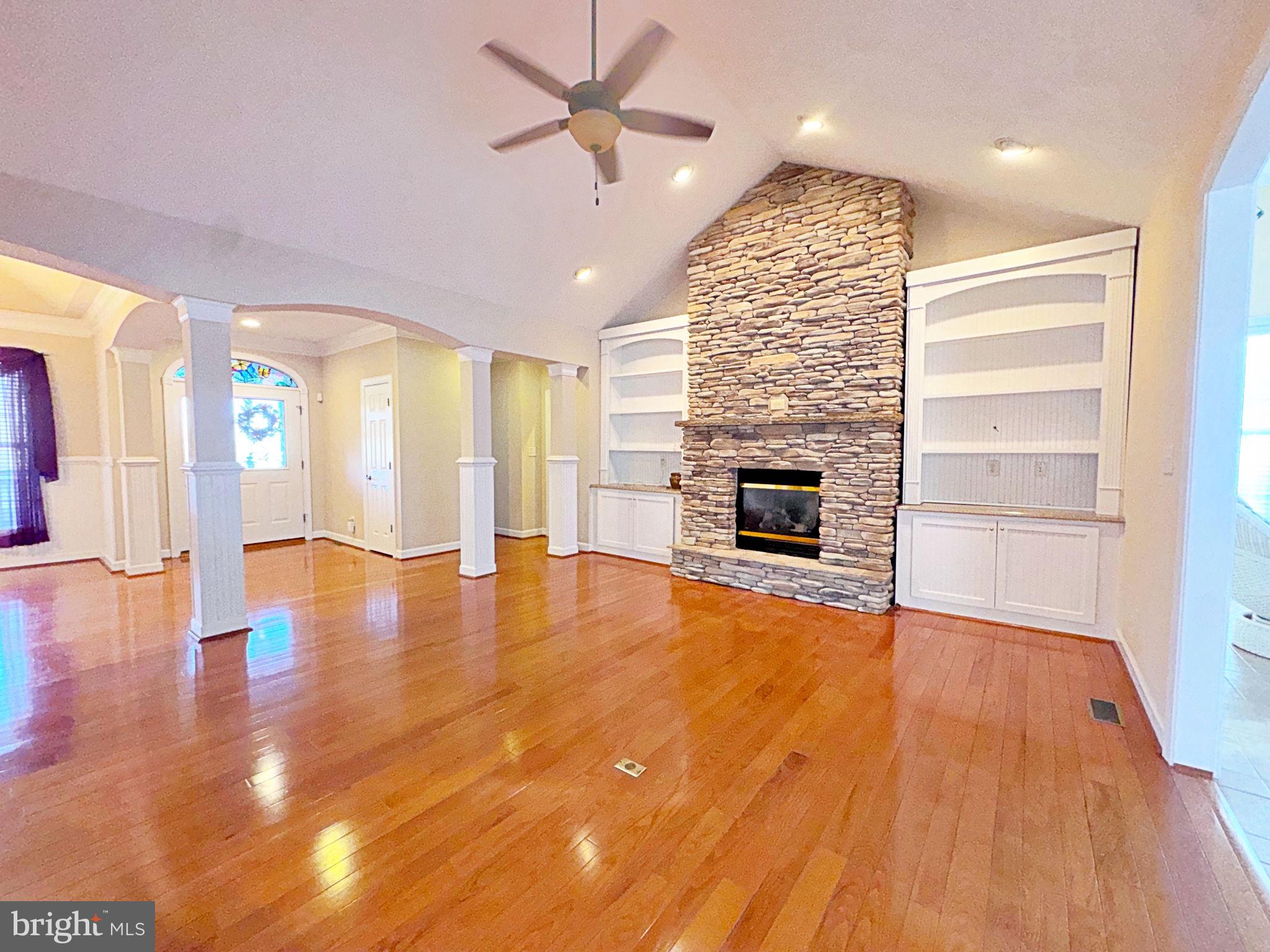 LOST ROAD ESTATES - Residential