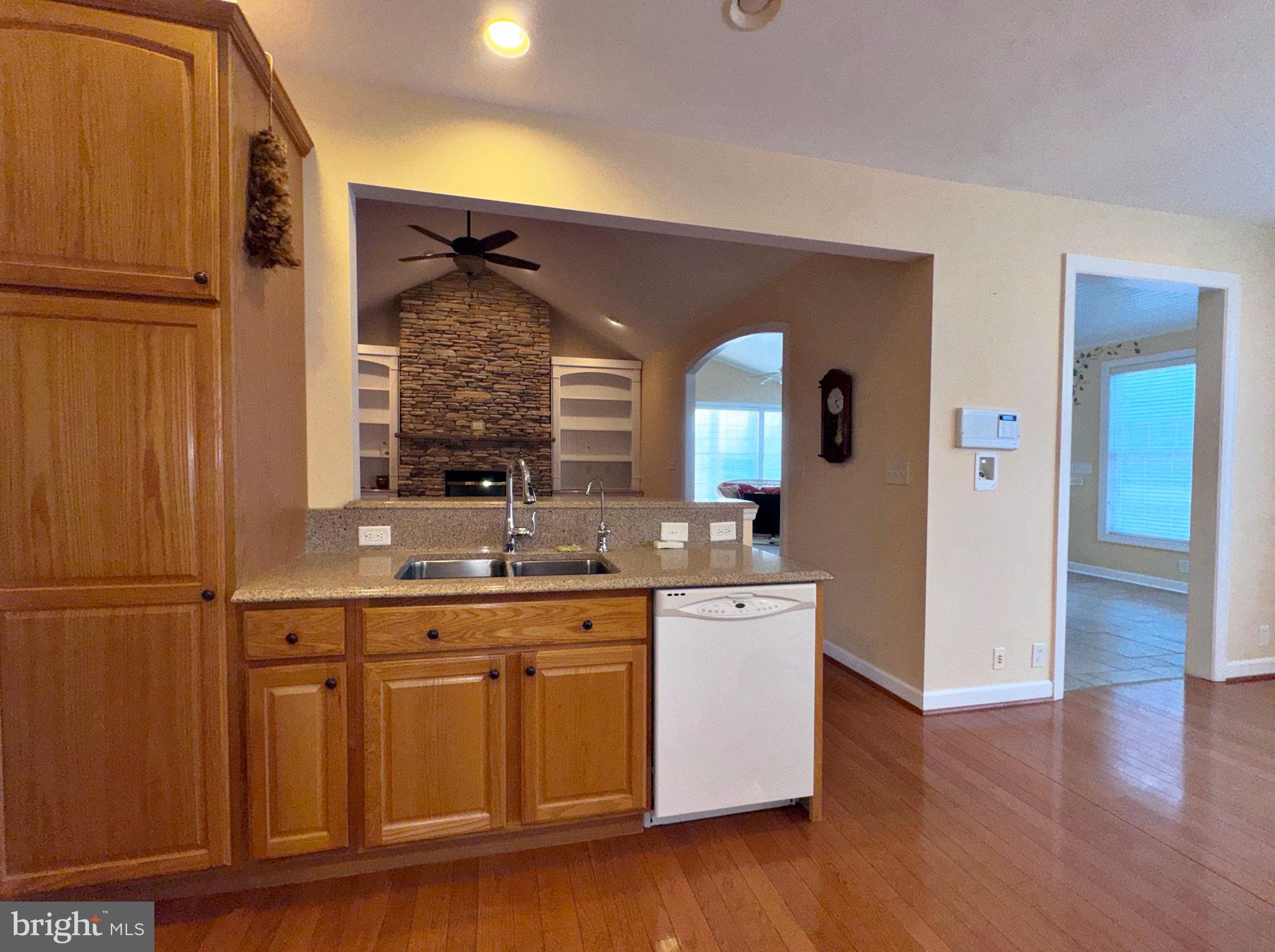 LOST ROAD ESTATES - Residential