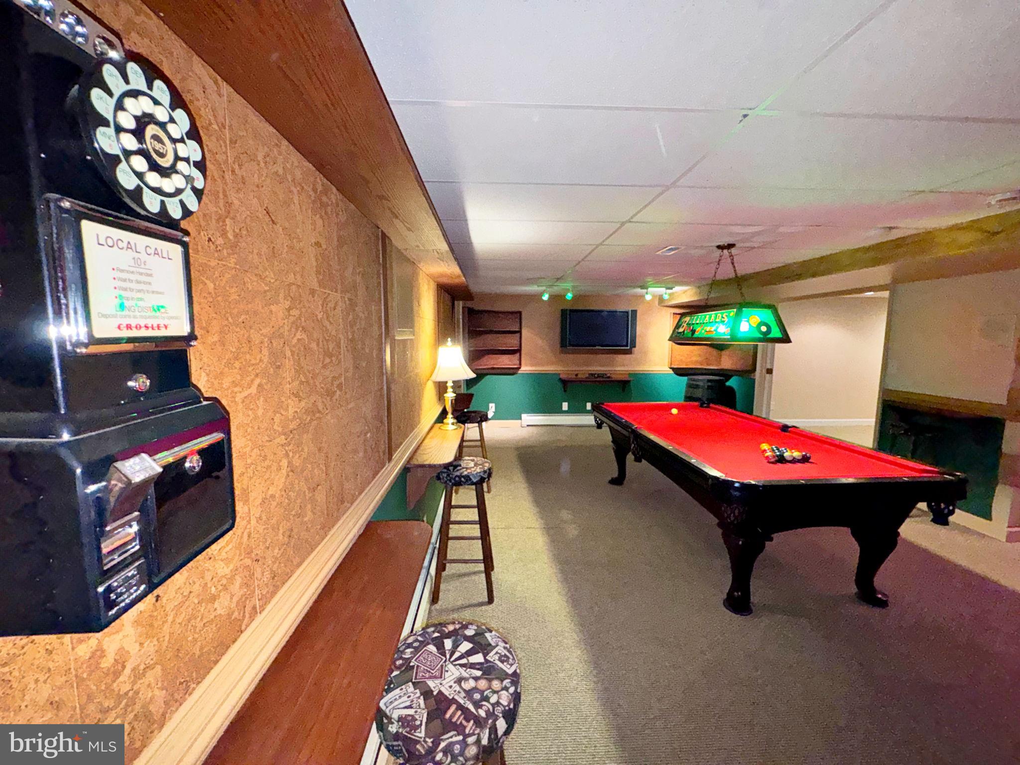 LOST ROAD ESTATES - Residential