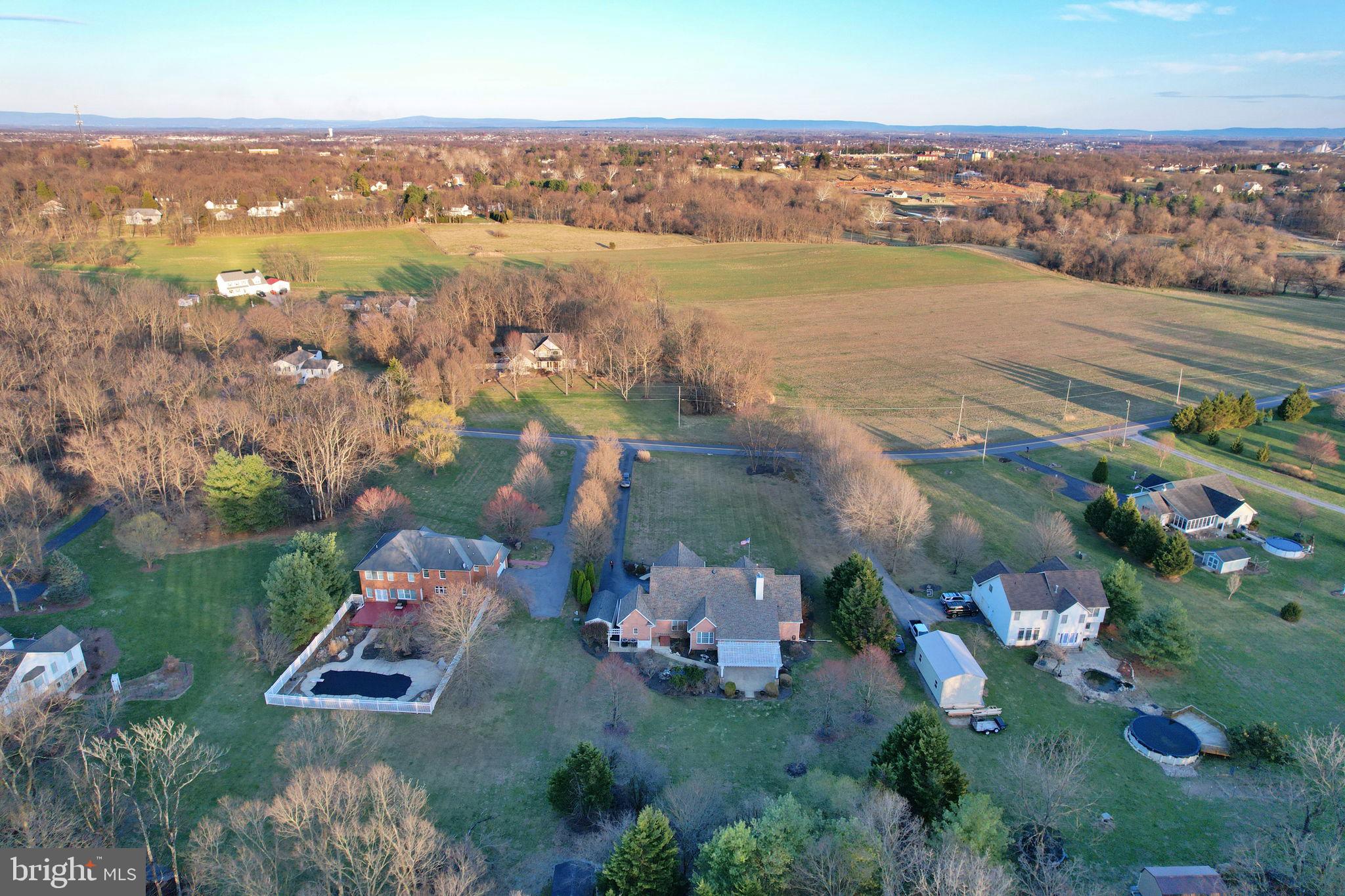 LOST ROAD ESTATES - Residential