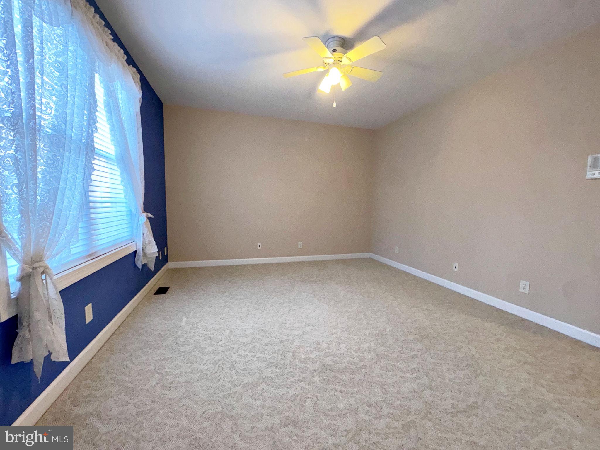 LOST ROAD ESTATES - Residential