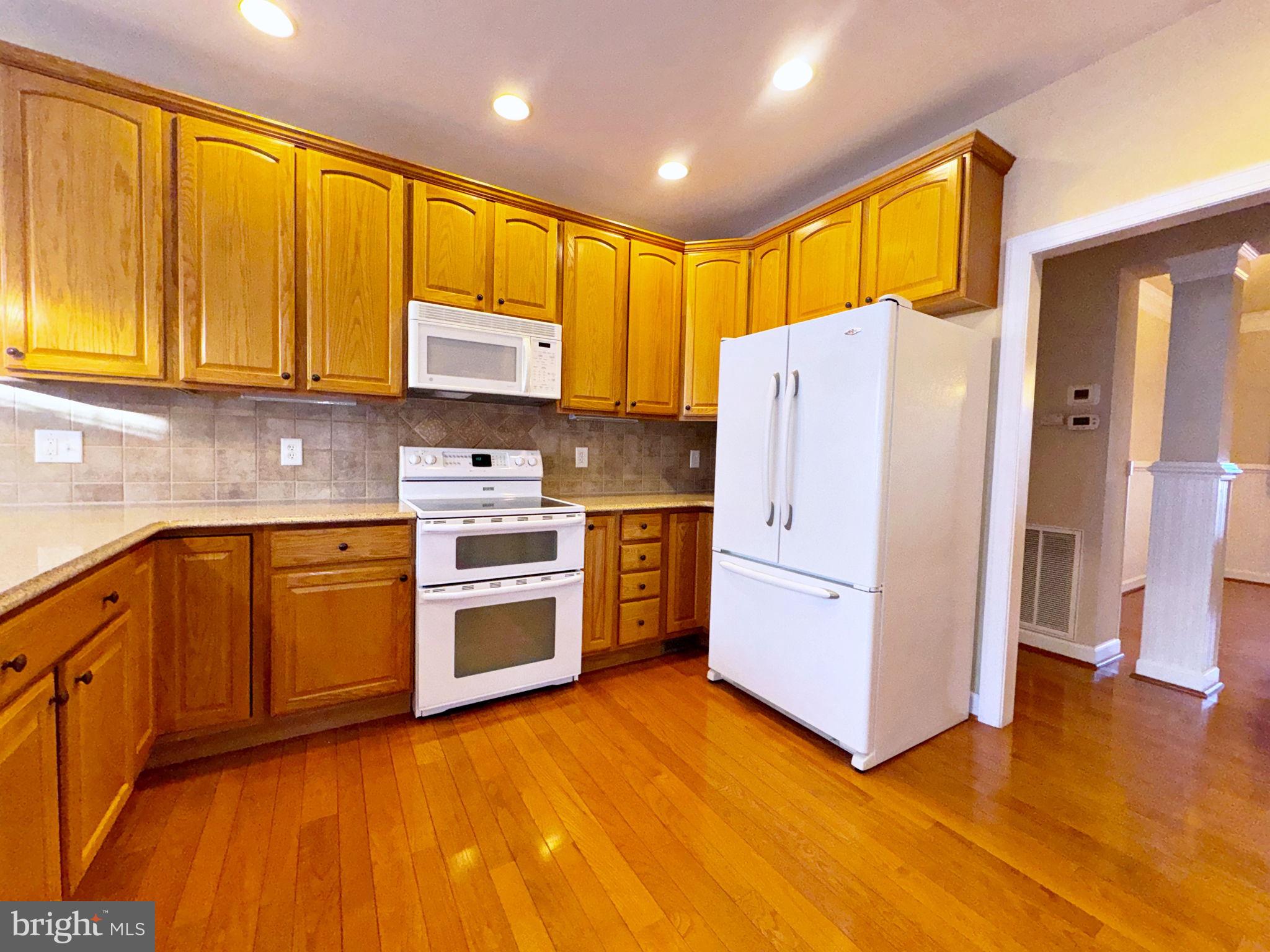 LOST ROAD ESTATES - Residential