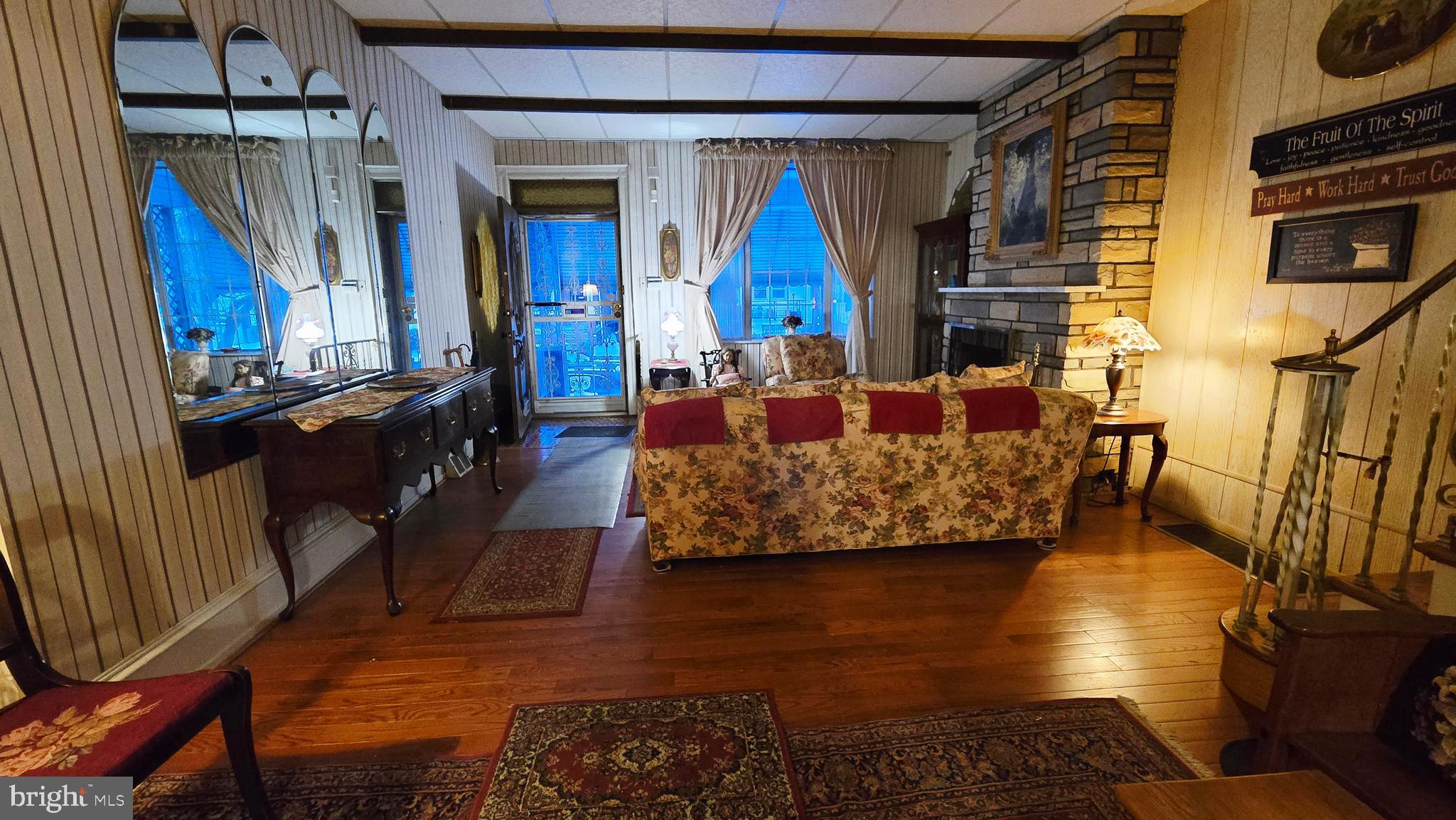 COBBS CREEK - Residential