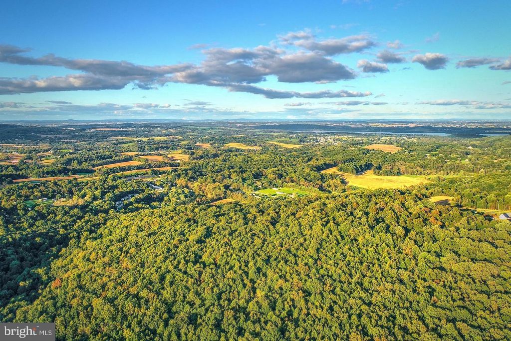 Photo of 30 Abby Road, WINDSOR, PA 17366 (MLS # PAYK2101644)