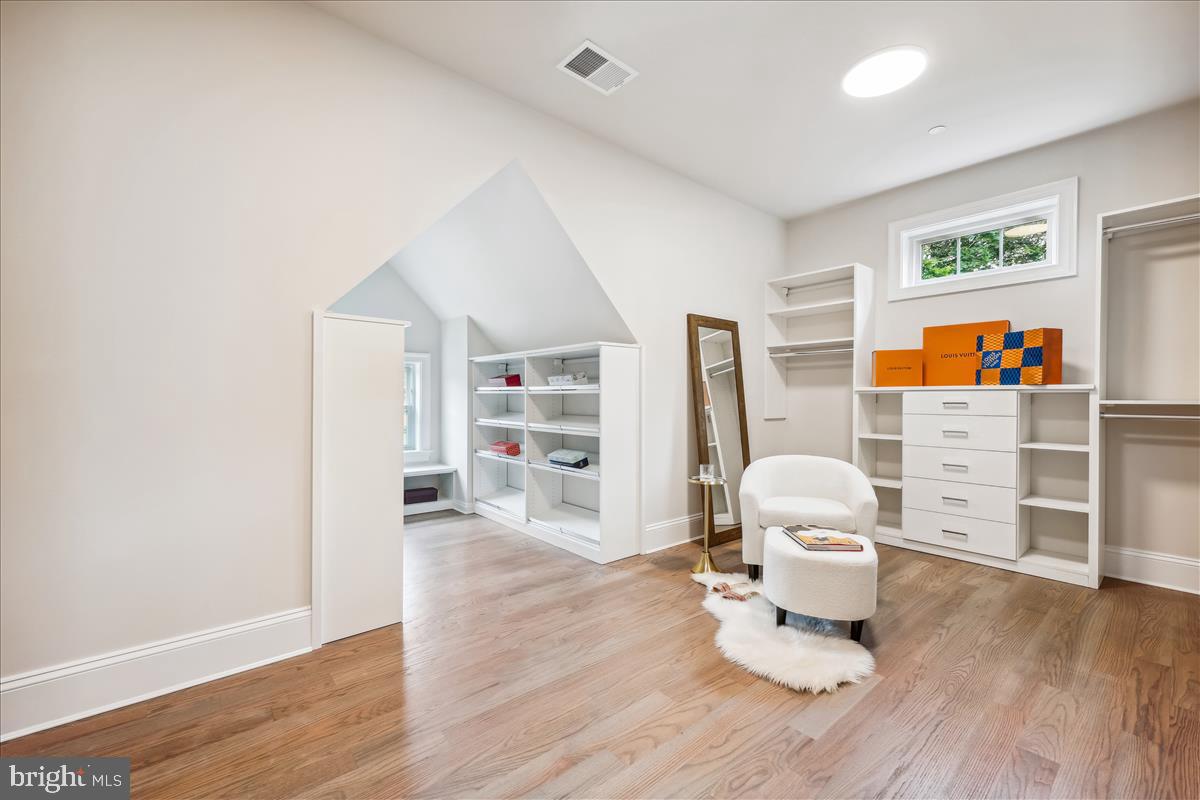 COHASSET - Residential