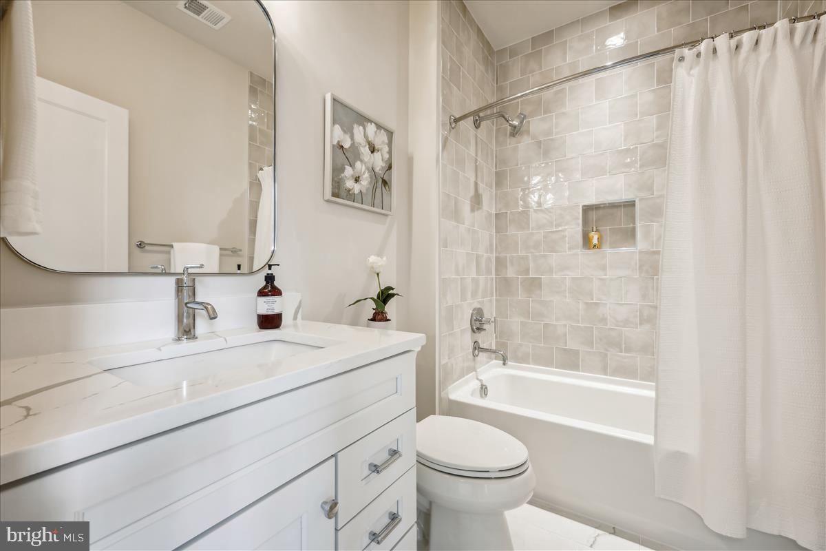 COHASSET - Residential