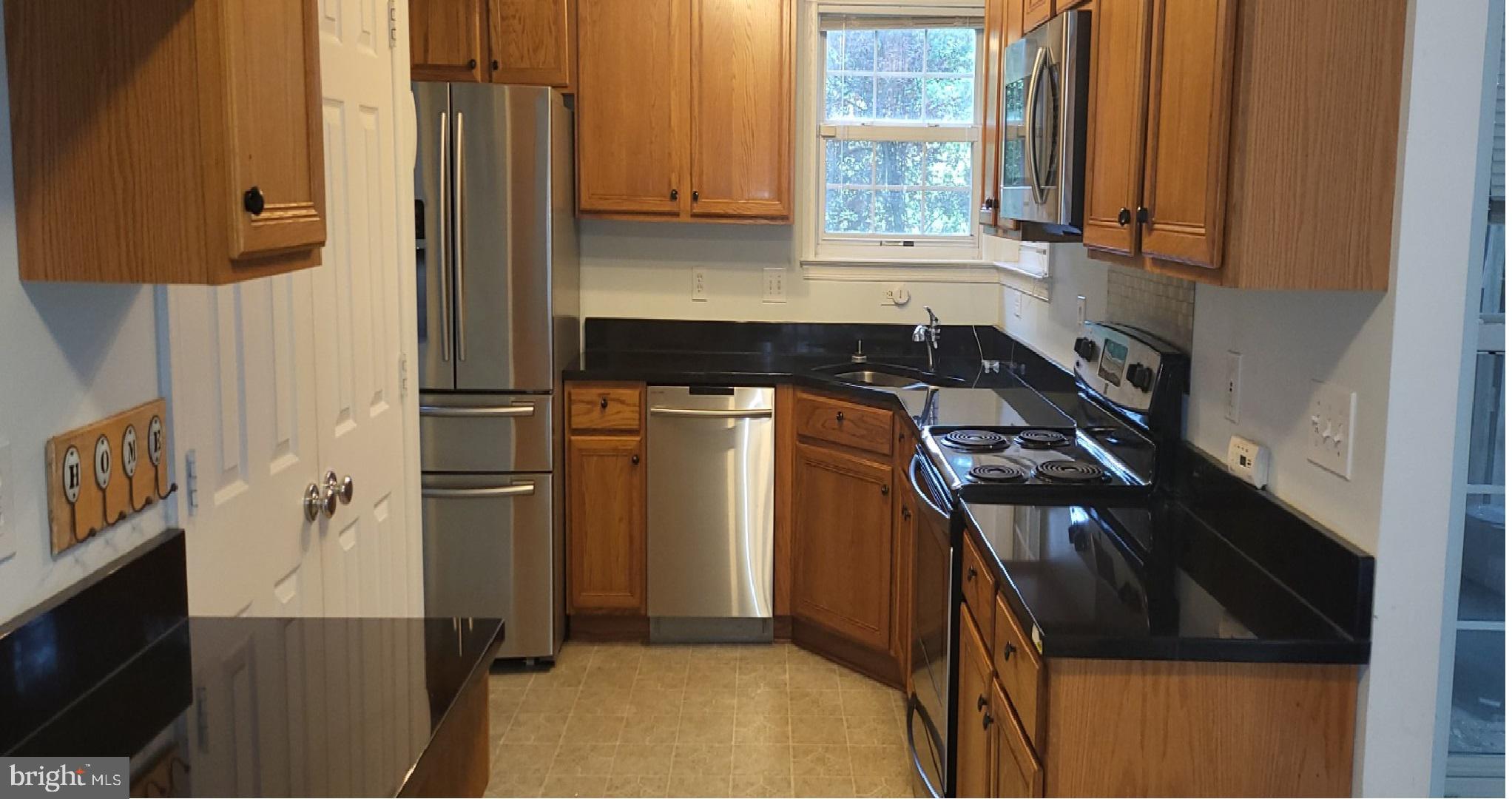 HIGHBRIDGE PLAT 10 - Residential Lease