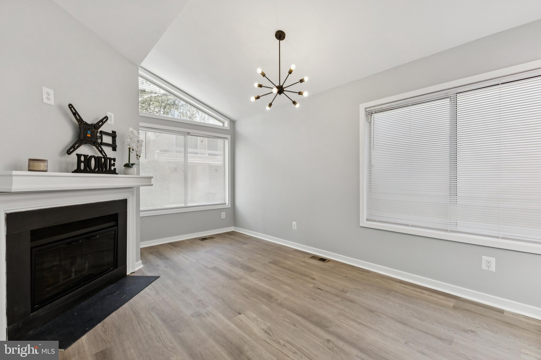 DOCKSIDE - Residential