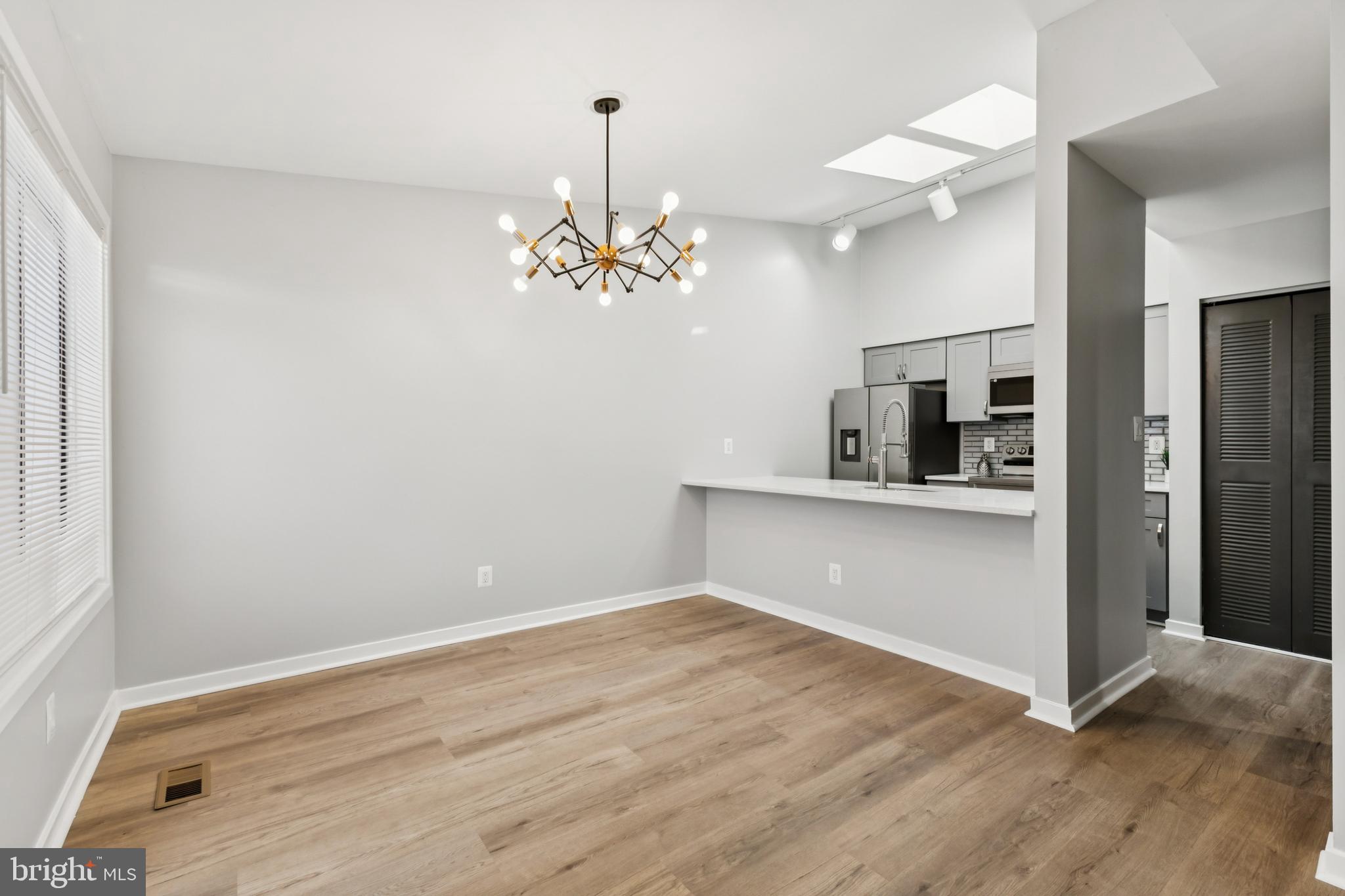 DOCKSIDE - Residential