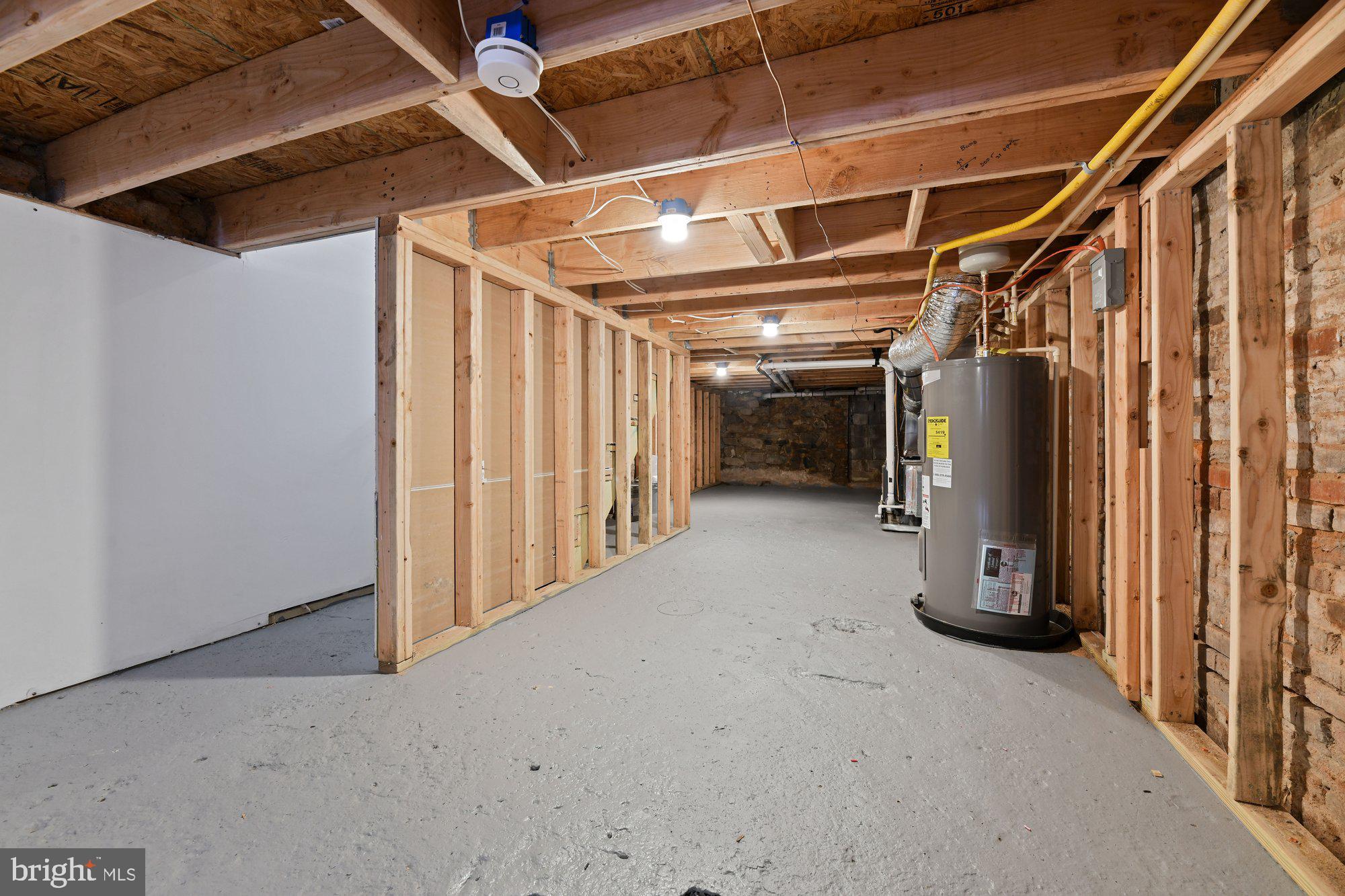 SOUTH BALTIMORE - Residential Lease