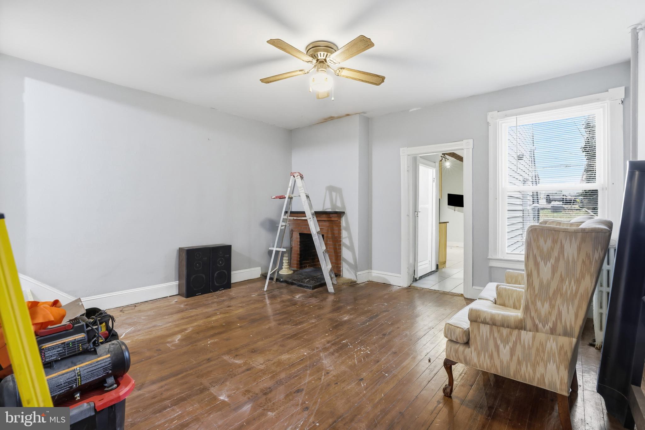 DOWNTOWN WESTMINSTER - Residential