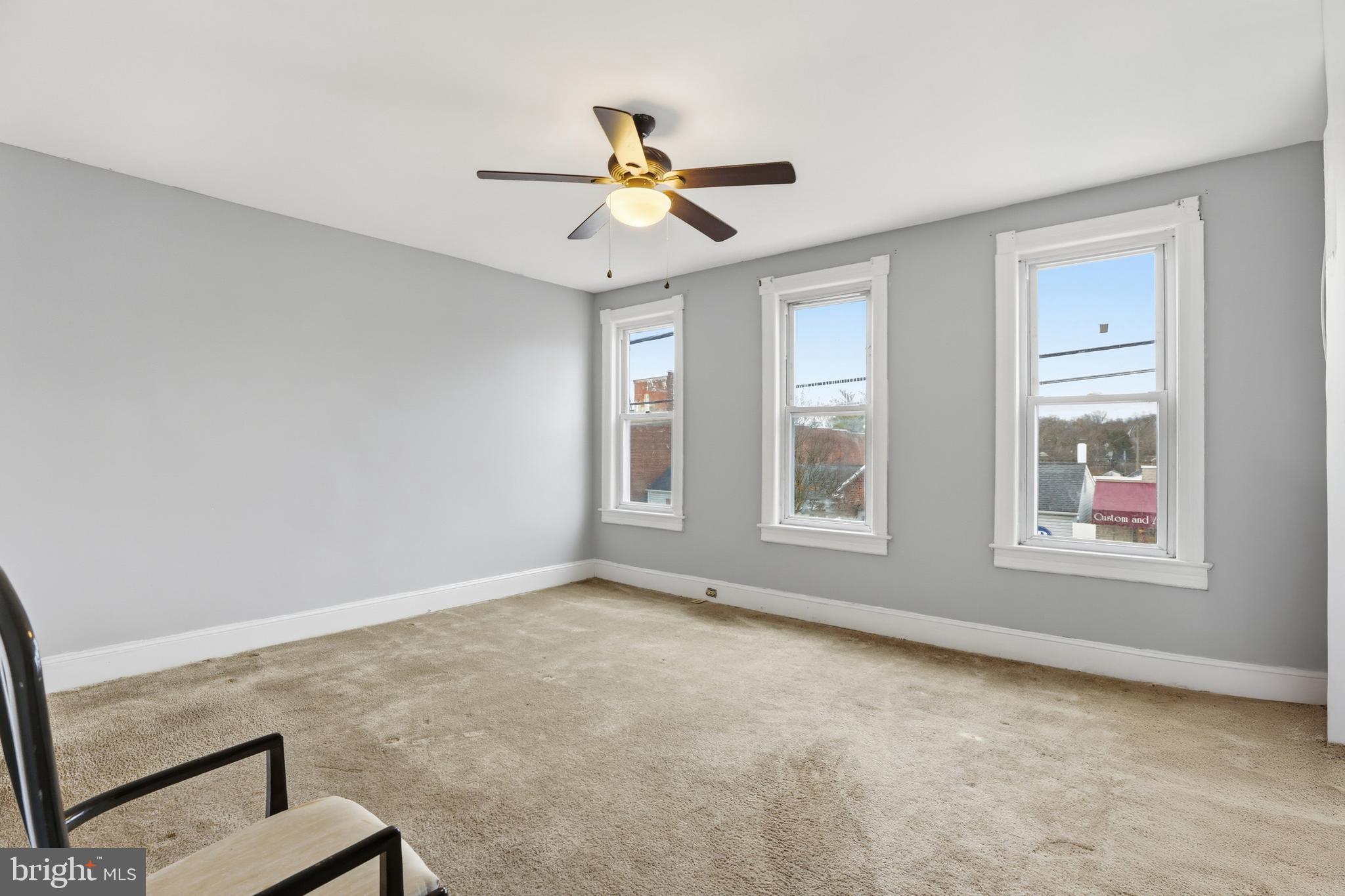 DOWNTOWN WESTMINSTER - Residential