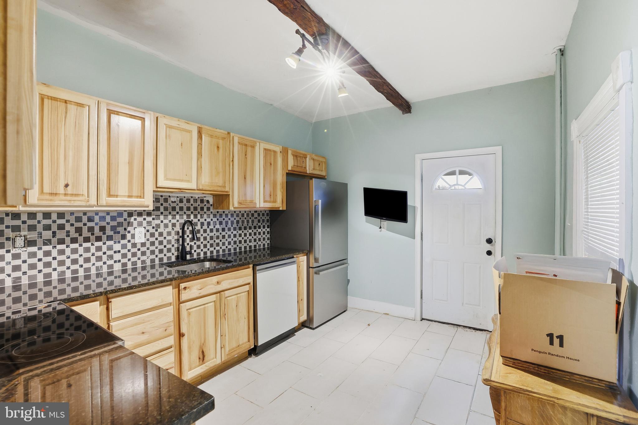 DOWNTOWN WESTMINSTER - Residential