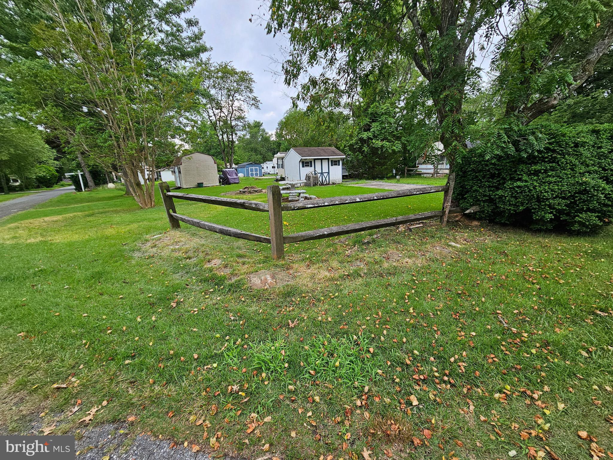 329,330 NEMAHA LANE GLEN 3