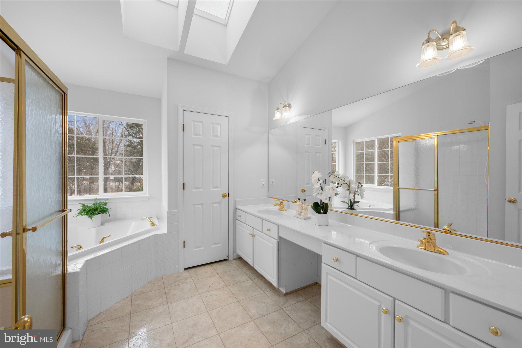 GREAT OAK - Residential