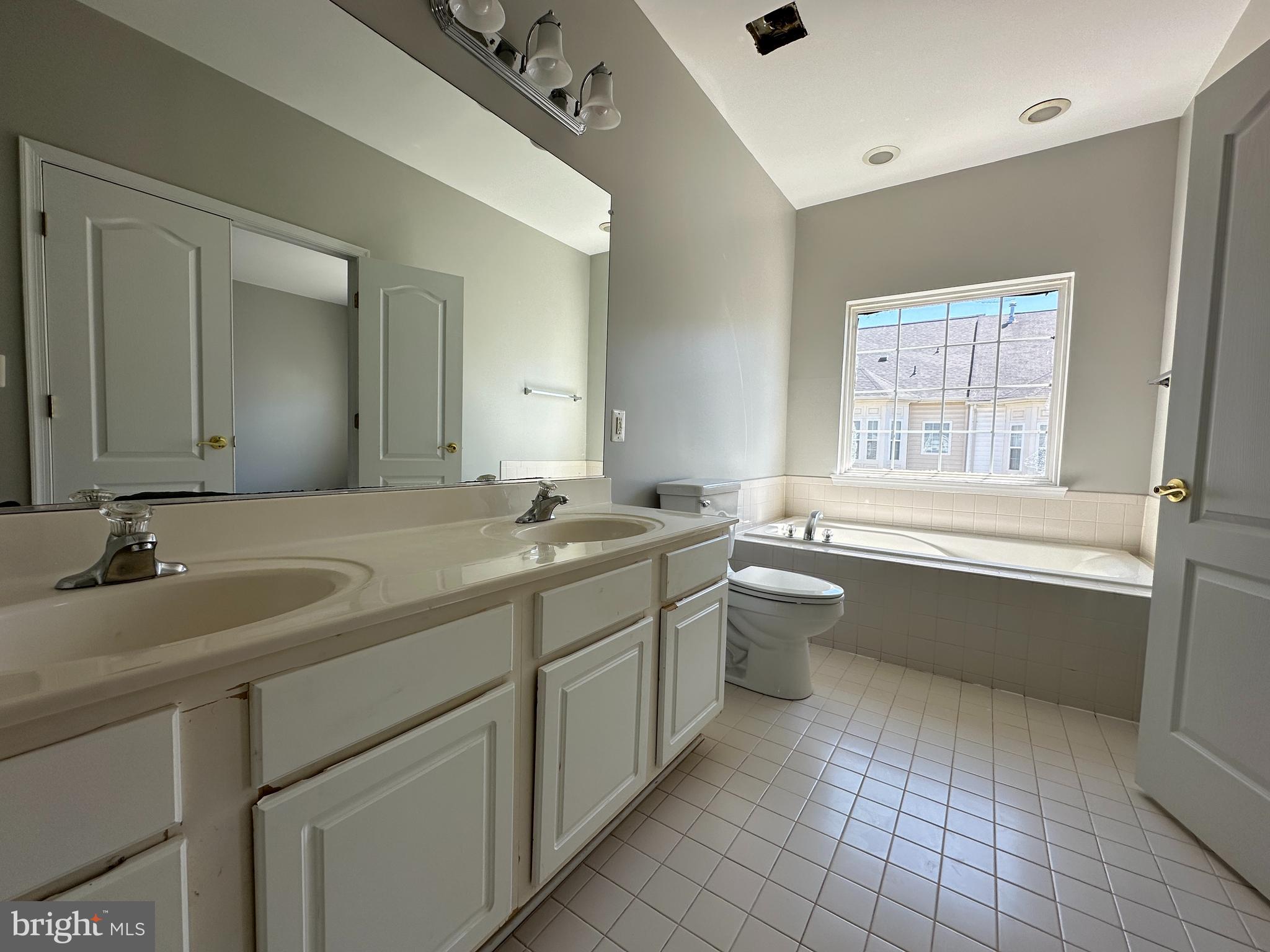 FOREST PARK - Residential Lease