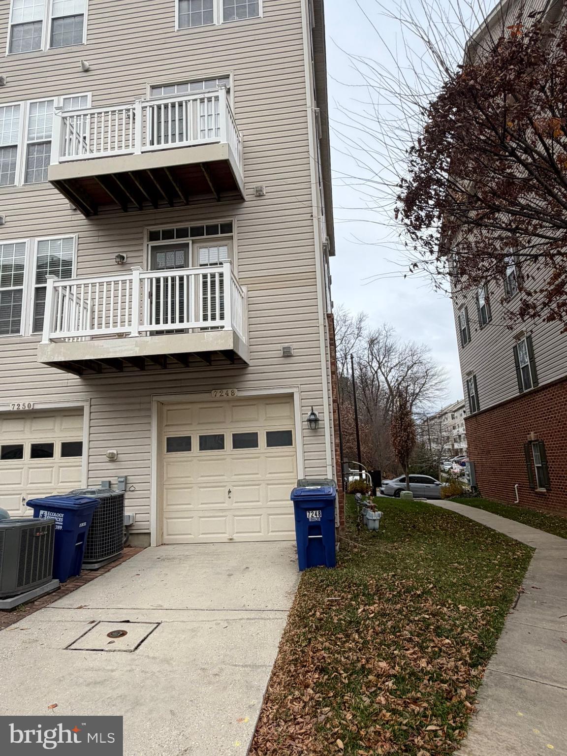 ELKRIDGE CROSSING - Residential Lease