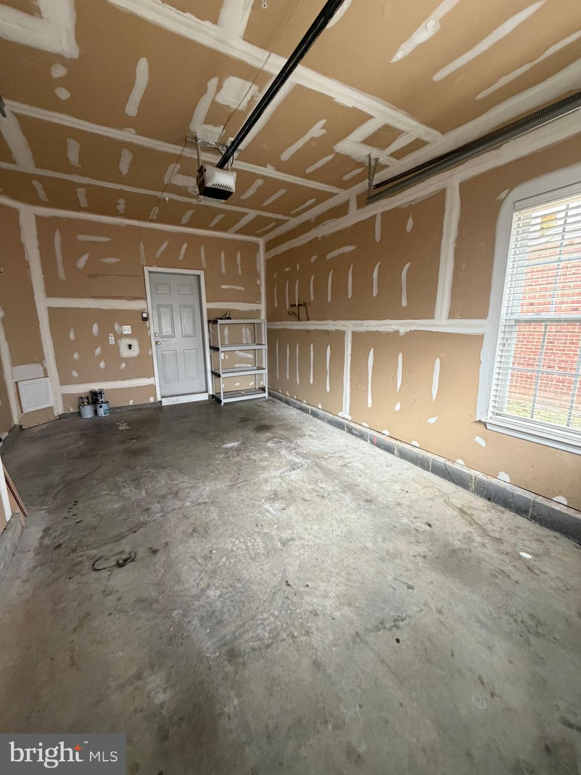 ELKRIDGE CROSSING - Residential Lease