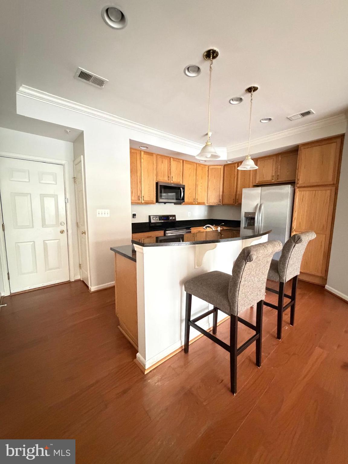 ELKRIDGE CROSSING - Residential Lease