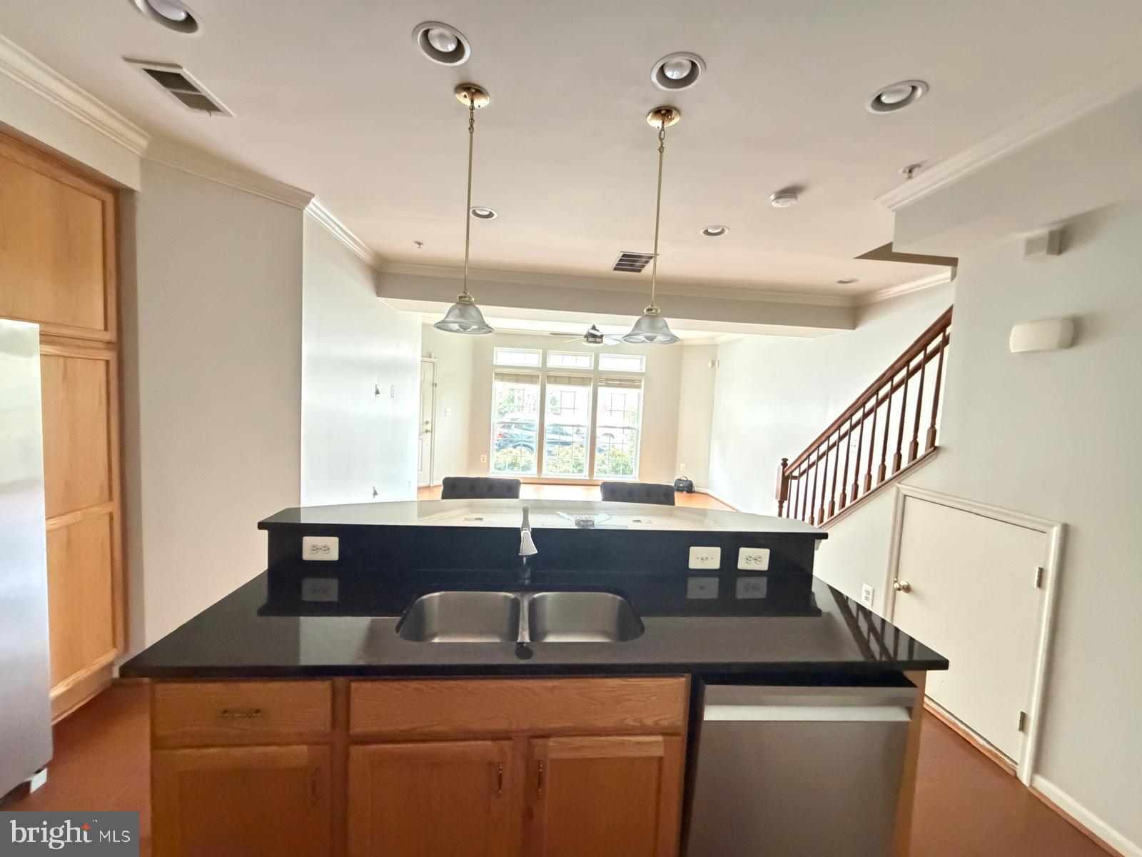 ELKRIDGE CROSSING - Residential Lease