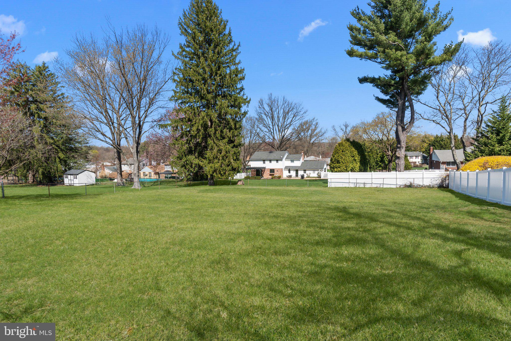 HILLCREST FARMS - Residential