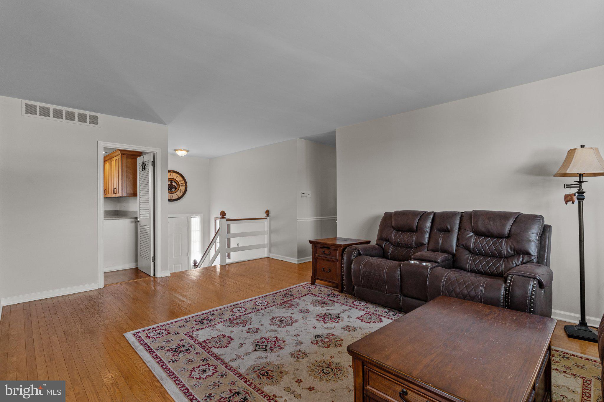 HILLCREST FARMS - Residential