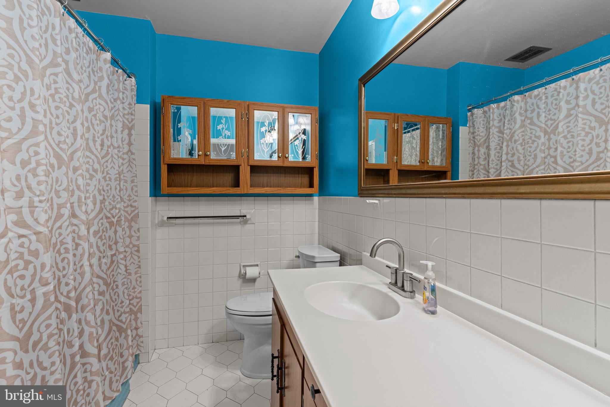 HILLCREST FARMS - Residential