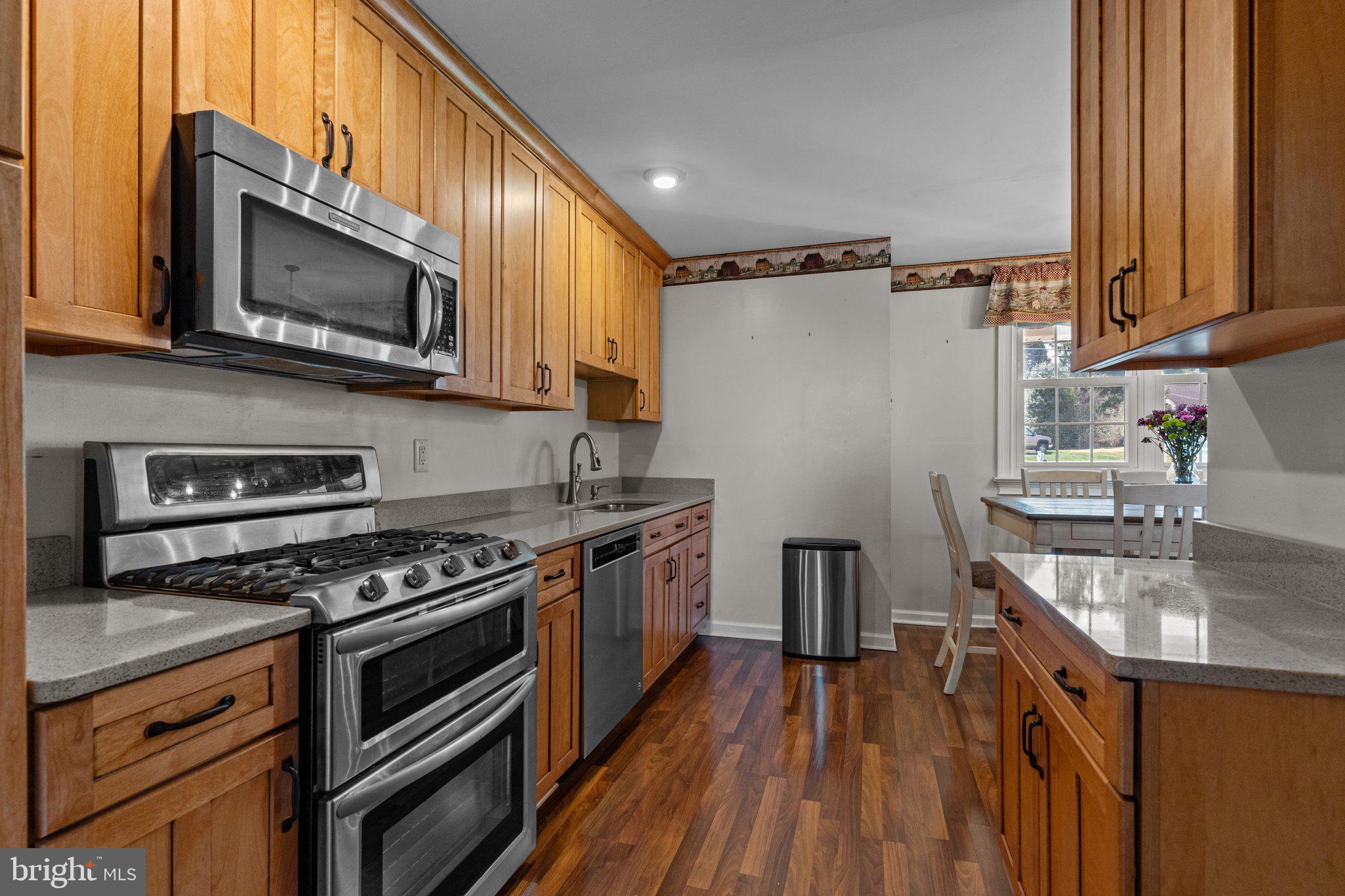 HILLCREST FARMS - Residential