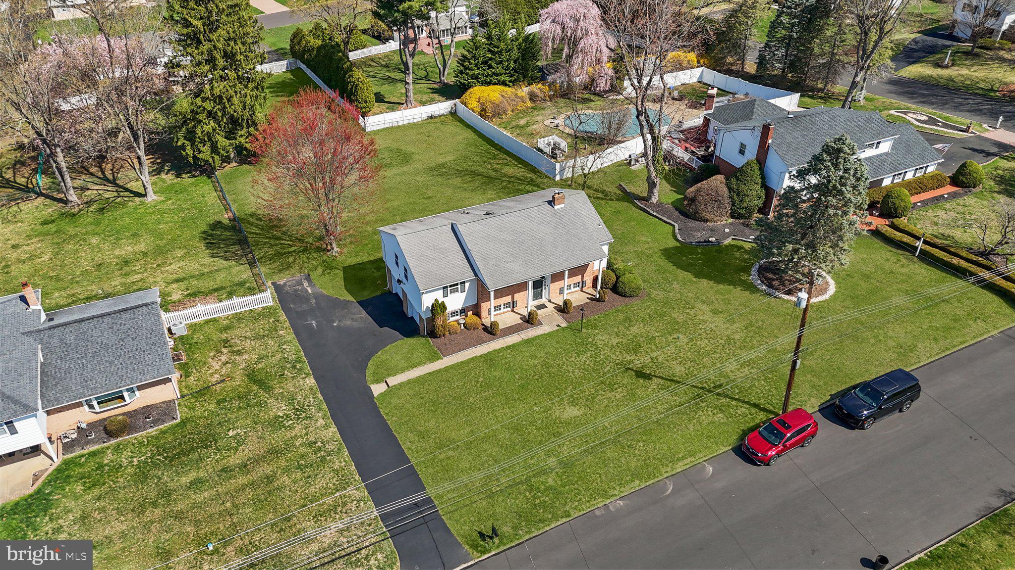 HILLCREST FARMS - Residential